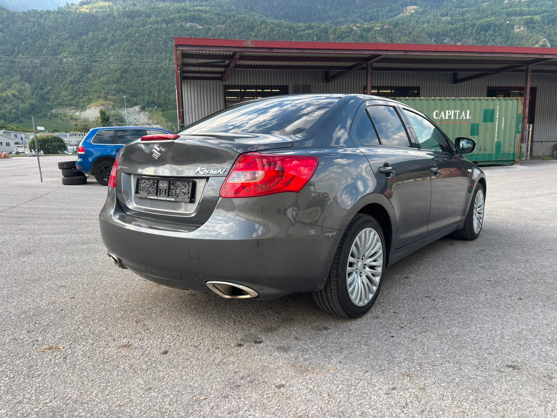 SUZUKI Kizashi 2.4 GL Top 4WD CVT-image-6