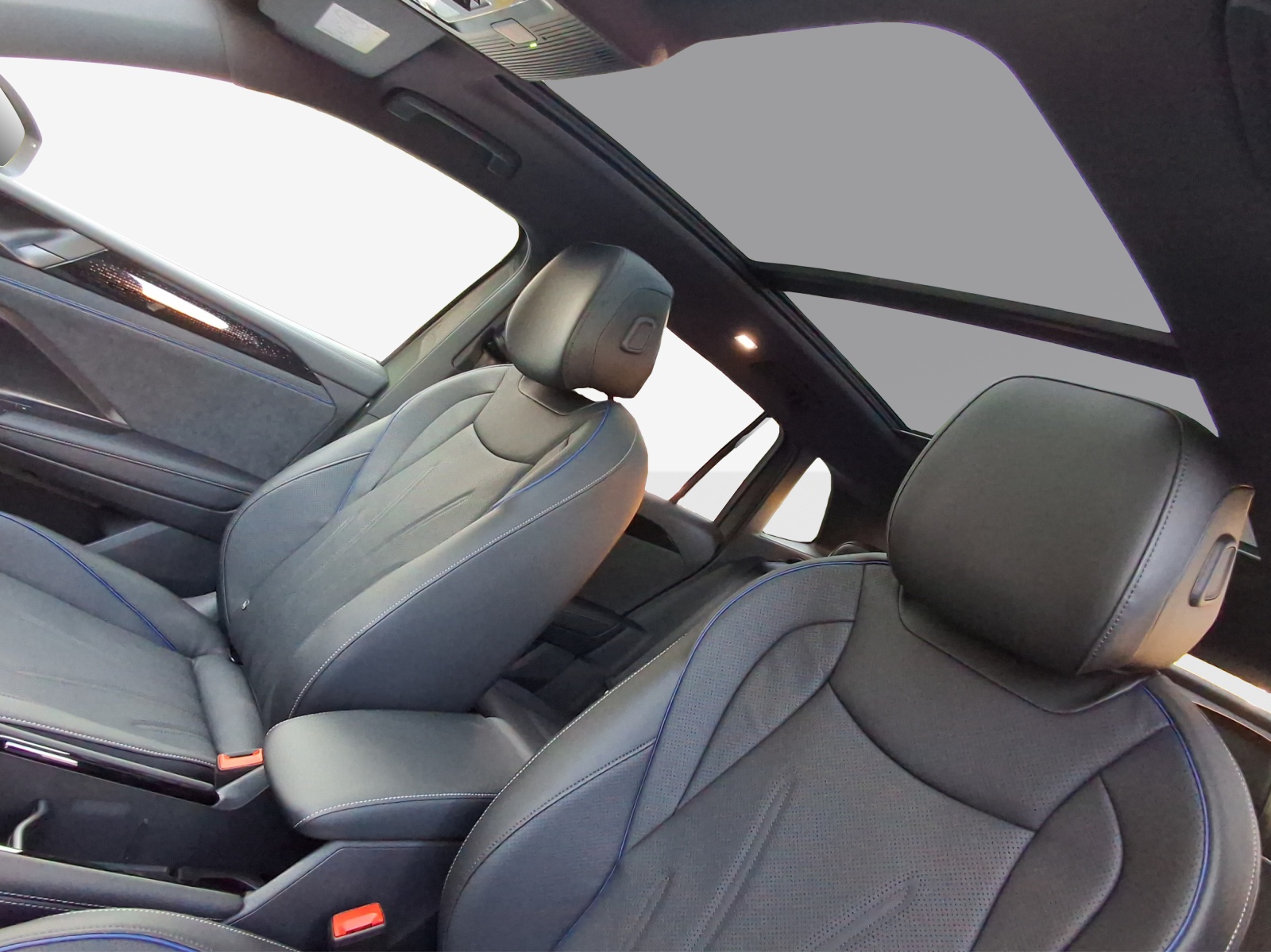 VW Tiguan 2.0 TSI DSG R-Line 4Motion-image-15