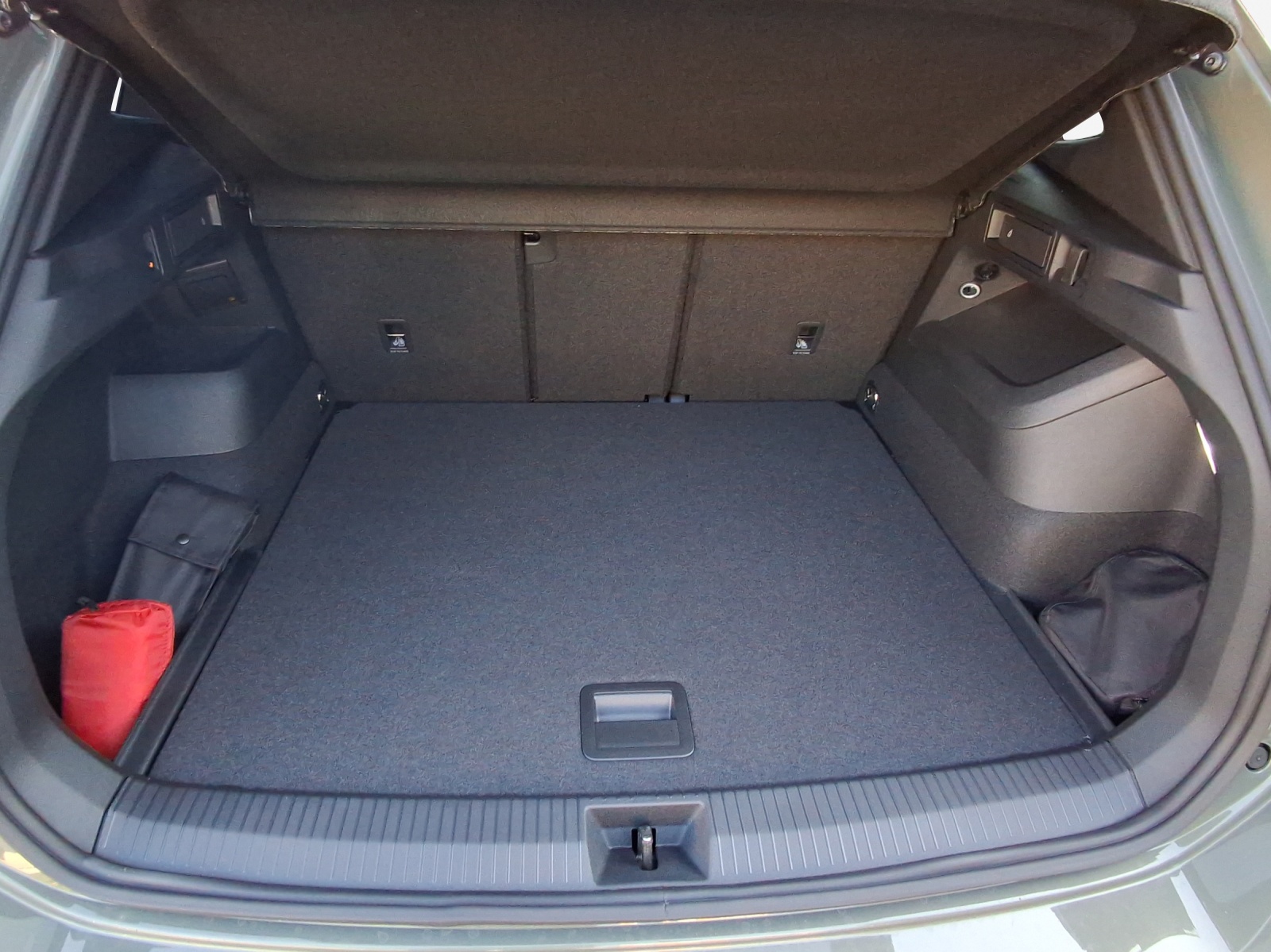 VW Tiguan 2.0 TSI DSG R-Line 4Motion-image-12