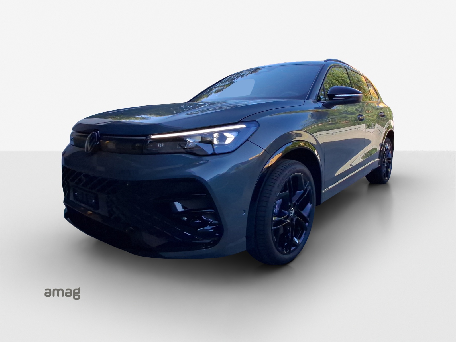 VW Tiguan 2.0 TSI DSG R-Line 4Motion-image-0
