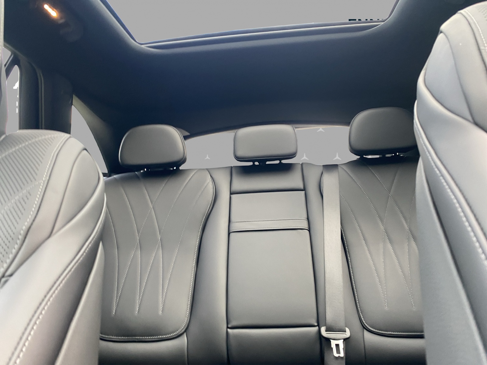 MERCEDES-BENZ GLC 300 de 4Matic 9G-Tronic-image-13