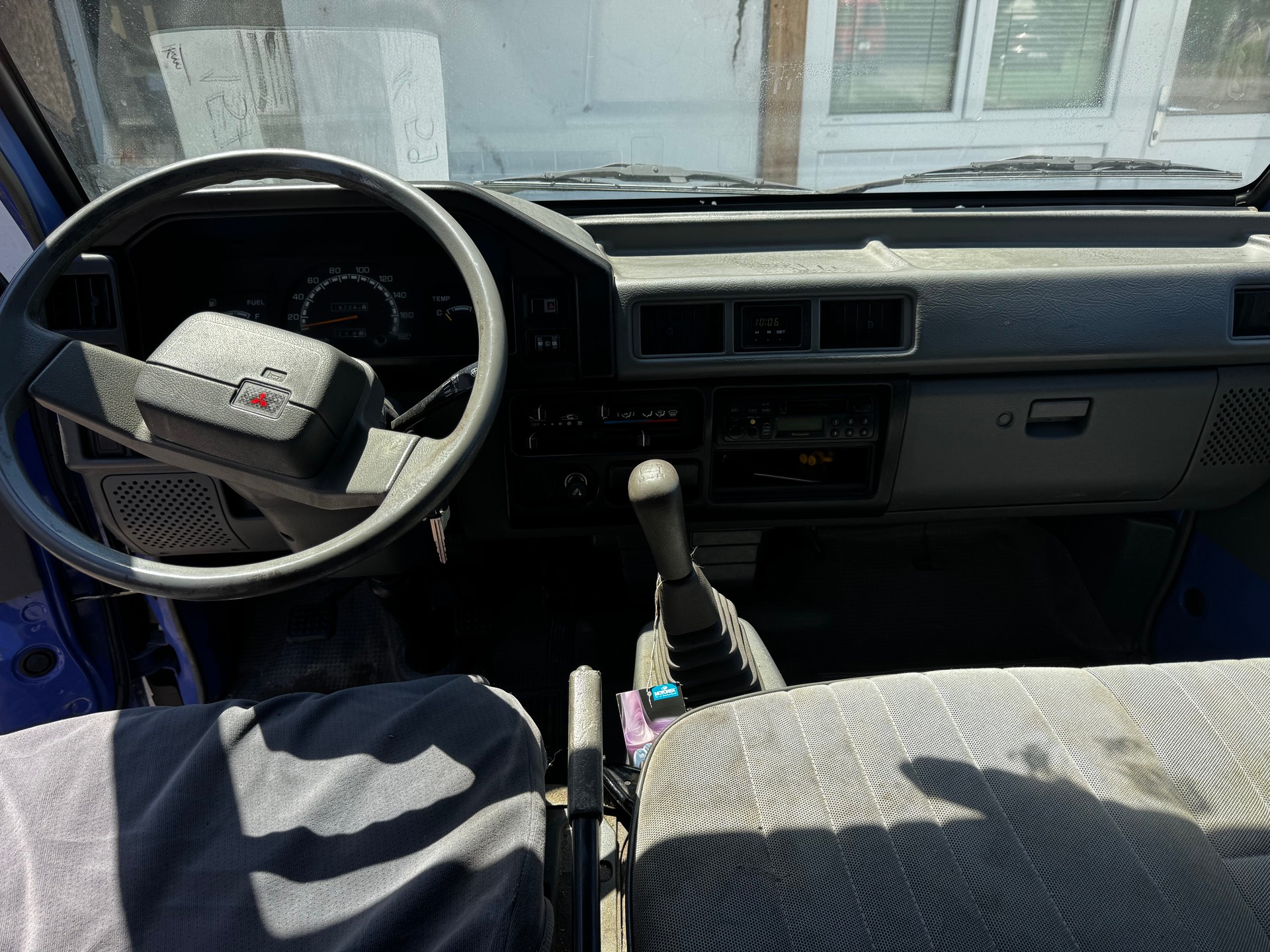 MITSUBISHI L 300 2.0-16 ECI-image-11