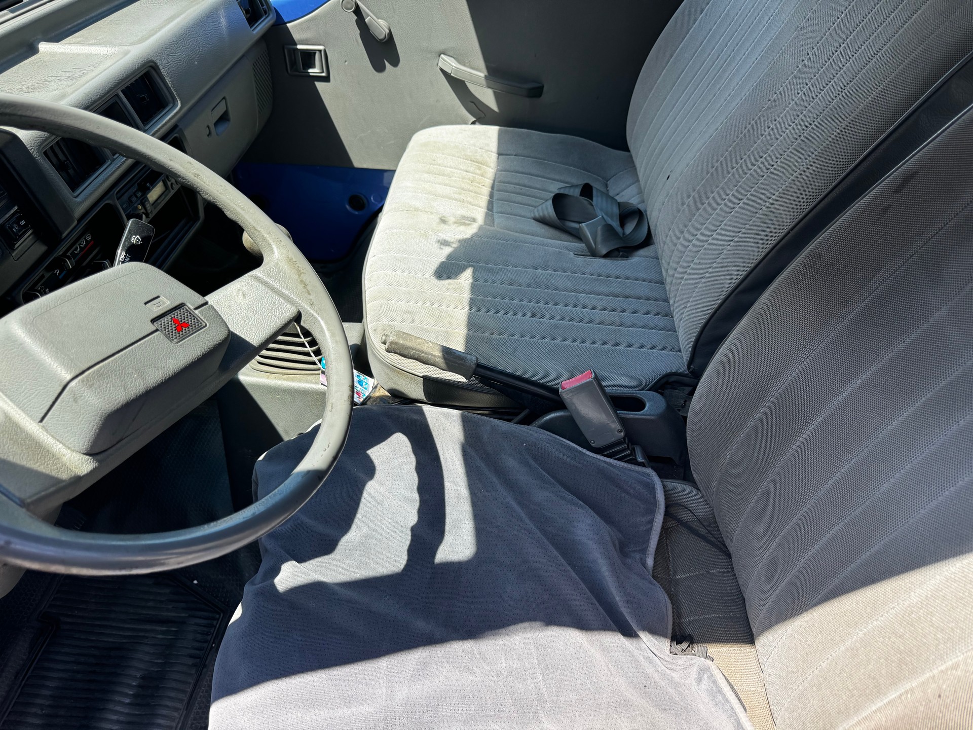 MITSUBISHI L 300 2.0-16 ECI-image-9