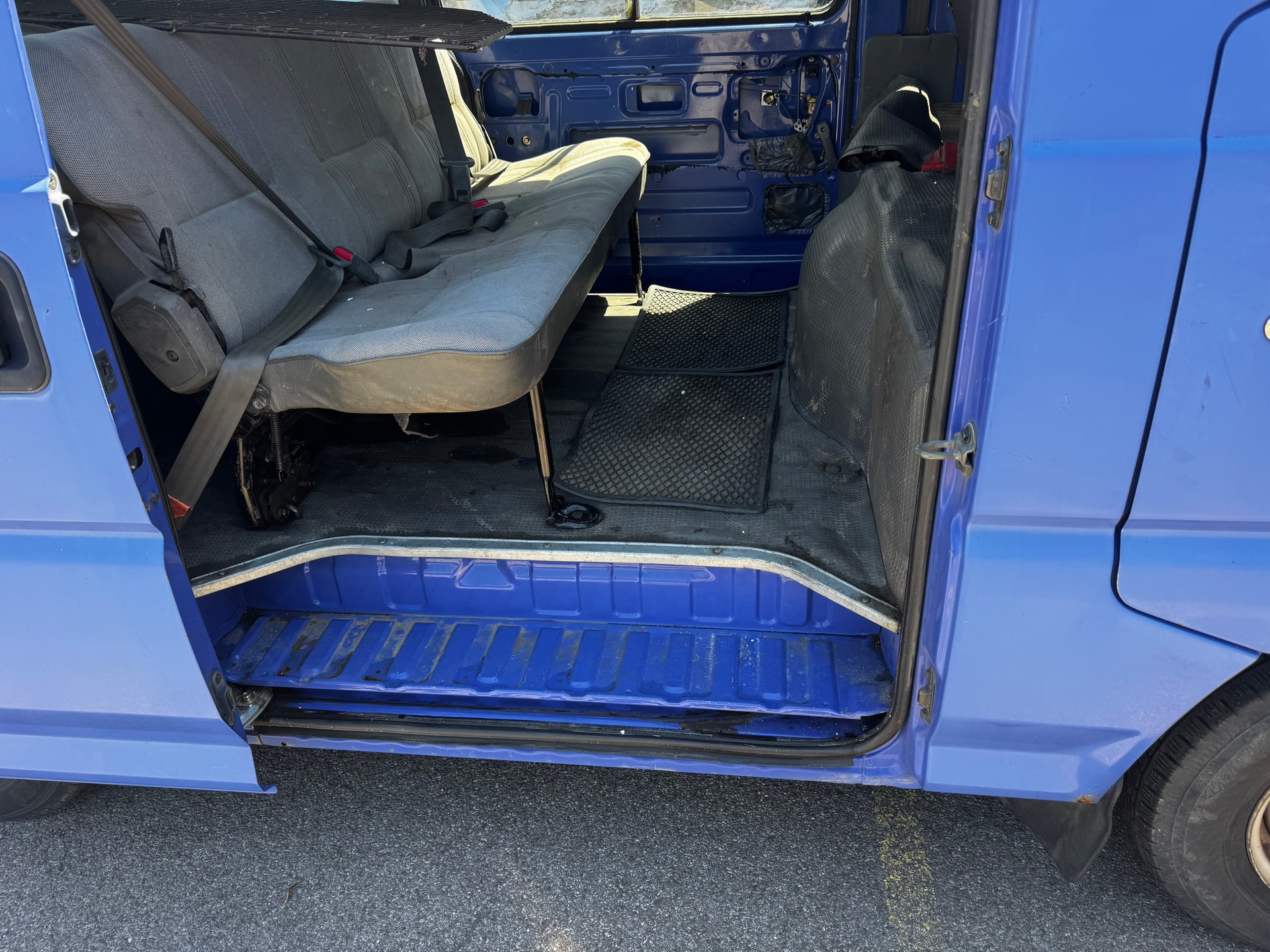 MITSUBISHI L 300 2.0-16 ECI-image-6