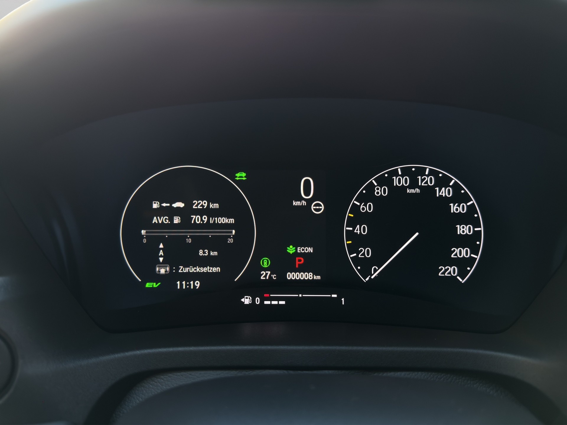 HONDA HR-V 1.5 i-MMD Advance-image-11