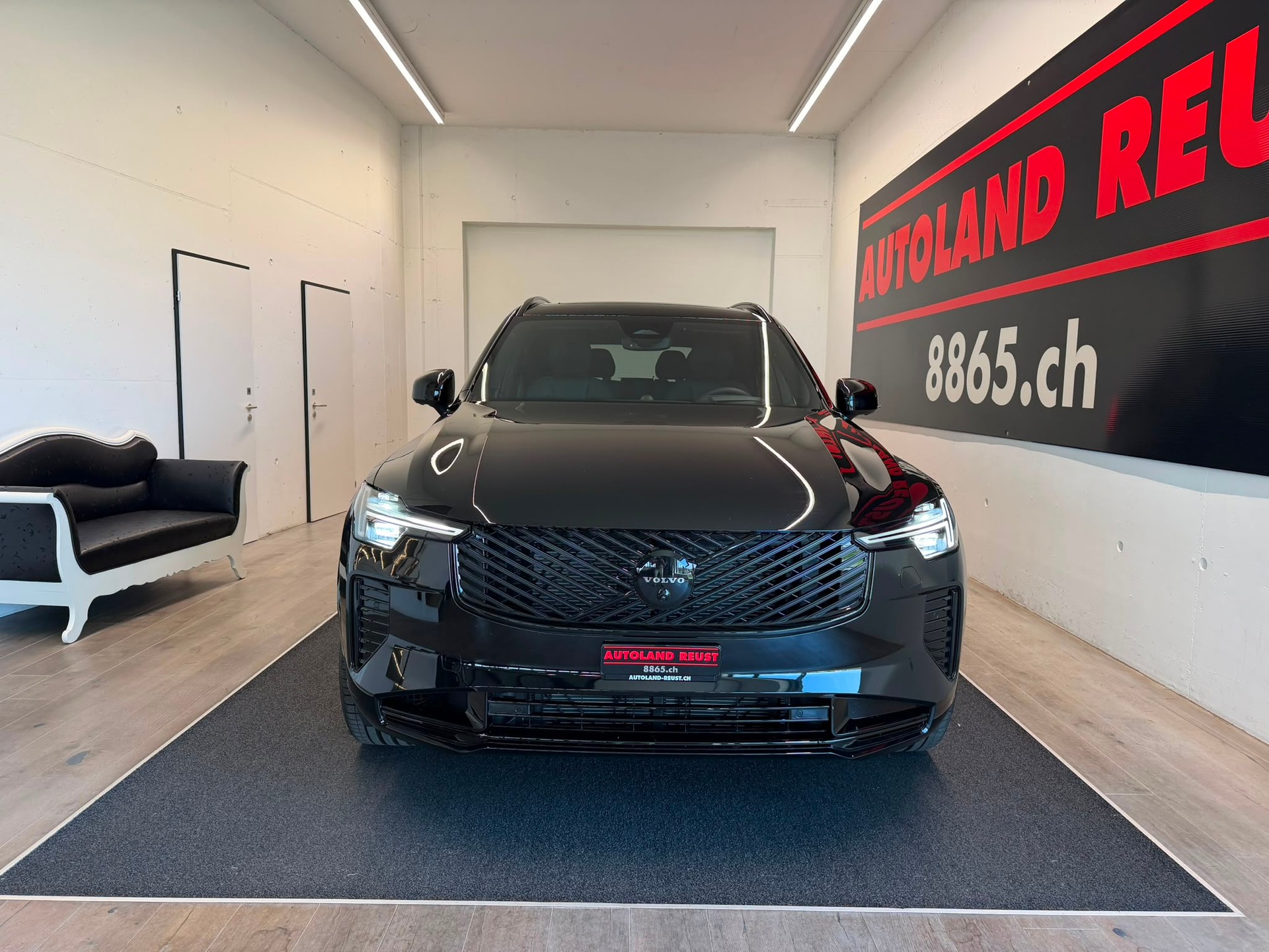 VOLVO XC90 T8 eAWD PluginHybrid Black Edition Geartronic-image-1