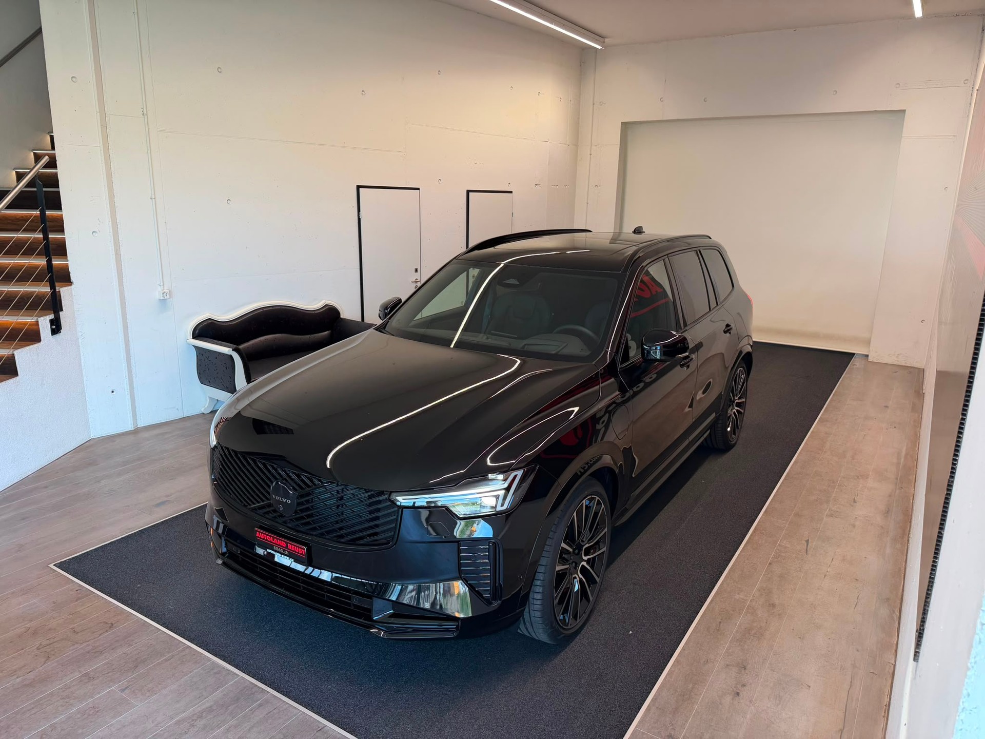 VOLVO XC90 T8 eAWD PluginHybrid Black Edition Geartronic-image-3