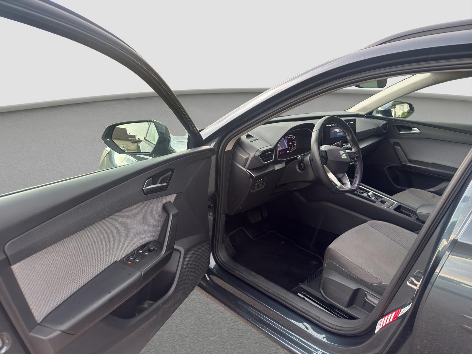 SEAT Leon ST 1.5 eTSI Mild Hybrid DSG Style ** Ab MFK & Service ** CH Fahrzeug ** 1. Hand **-image-8