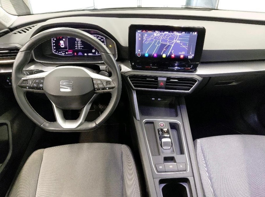 SEAT Leon ST 1.5 eTSI Mild Hybrid DSG Style ** Ab MFK & Service ** CH Fahrzeug ** 1. Hand **-image-2