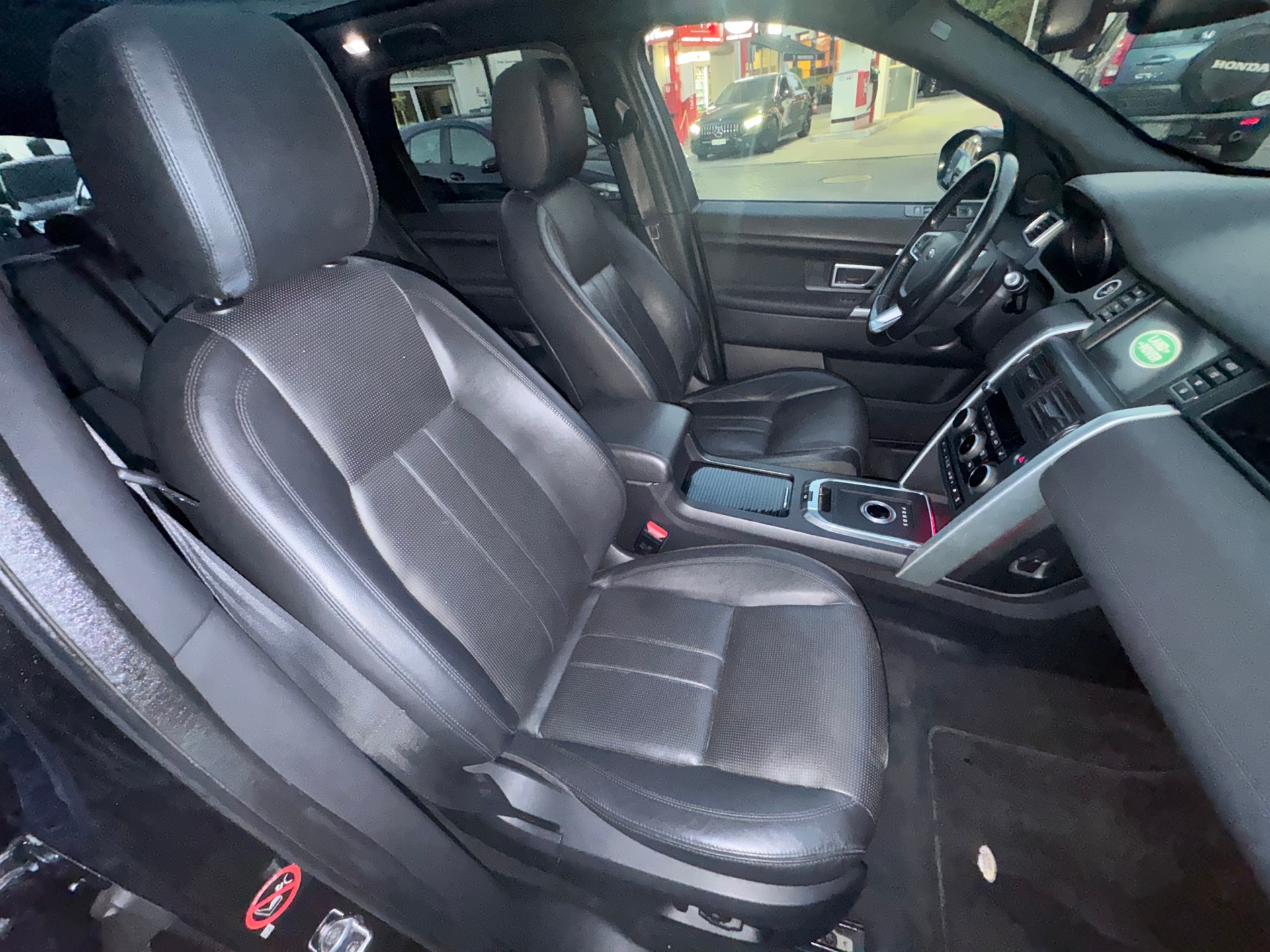 LAND ROVER Discovery Sport 2.0 Si4 HSE Luxury AT9-image-7