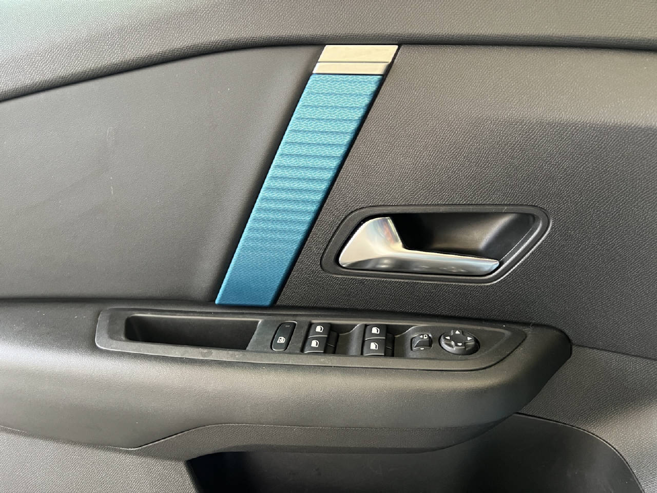 CITROEN e-C4 Shine Pack-image-18