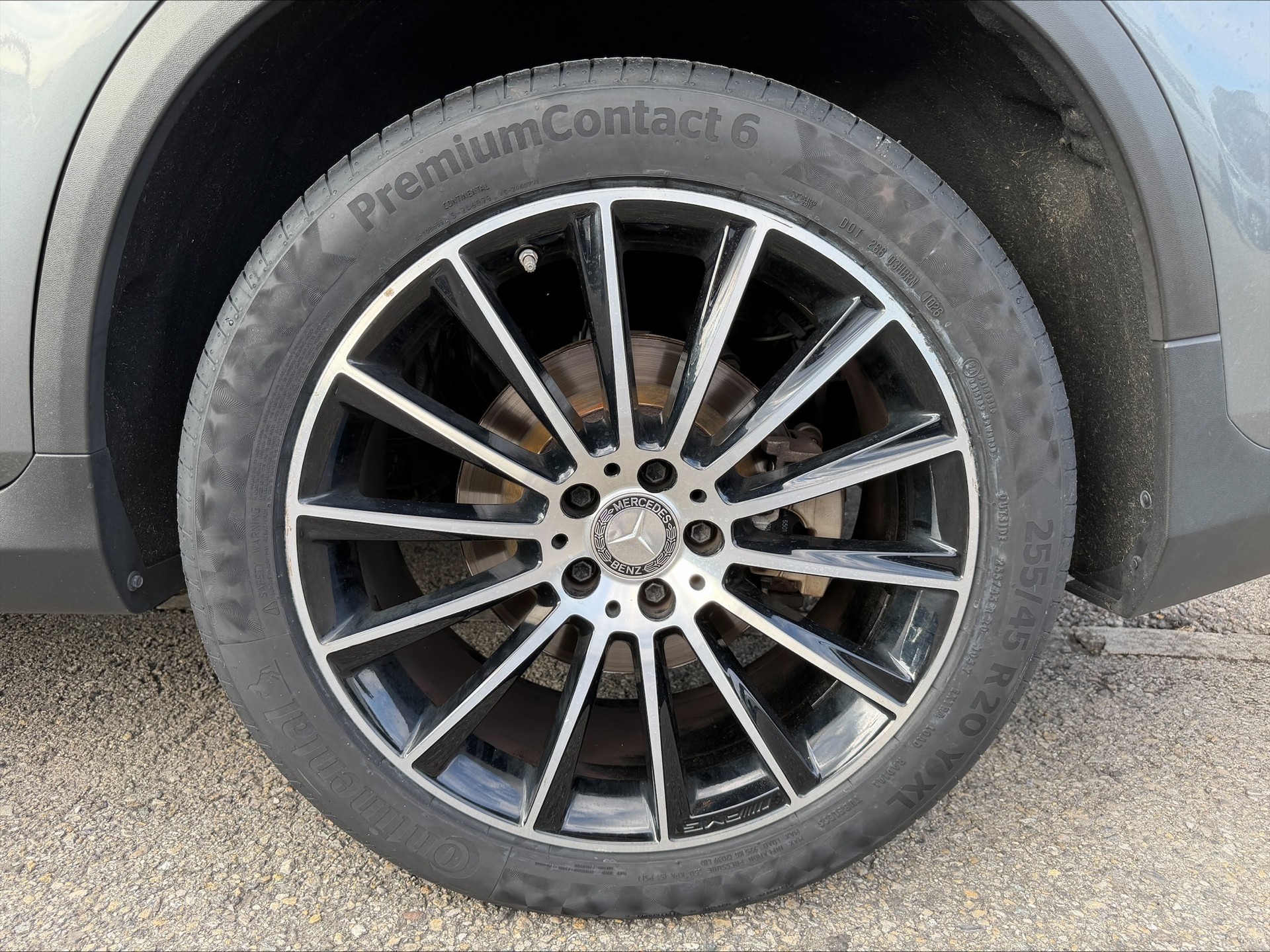 MERCEDES-BENZ GLC 250 AMG Line 4Matic 9G-Tronic-image-16