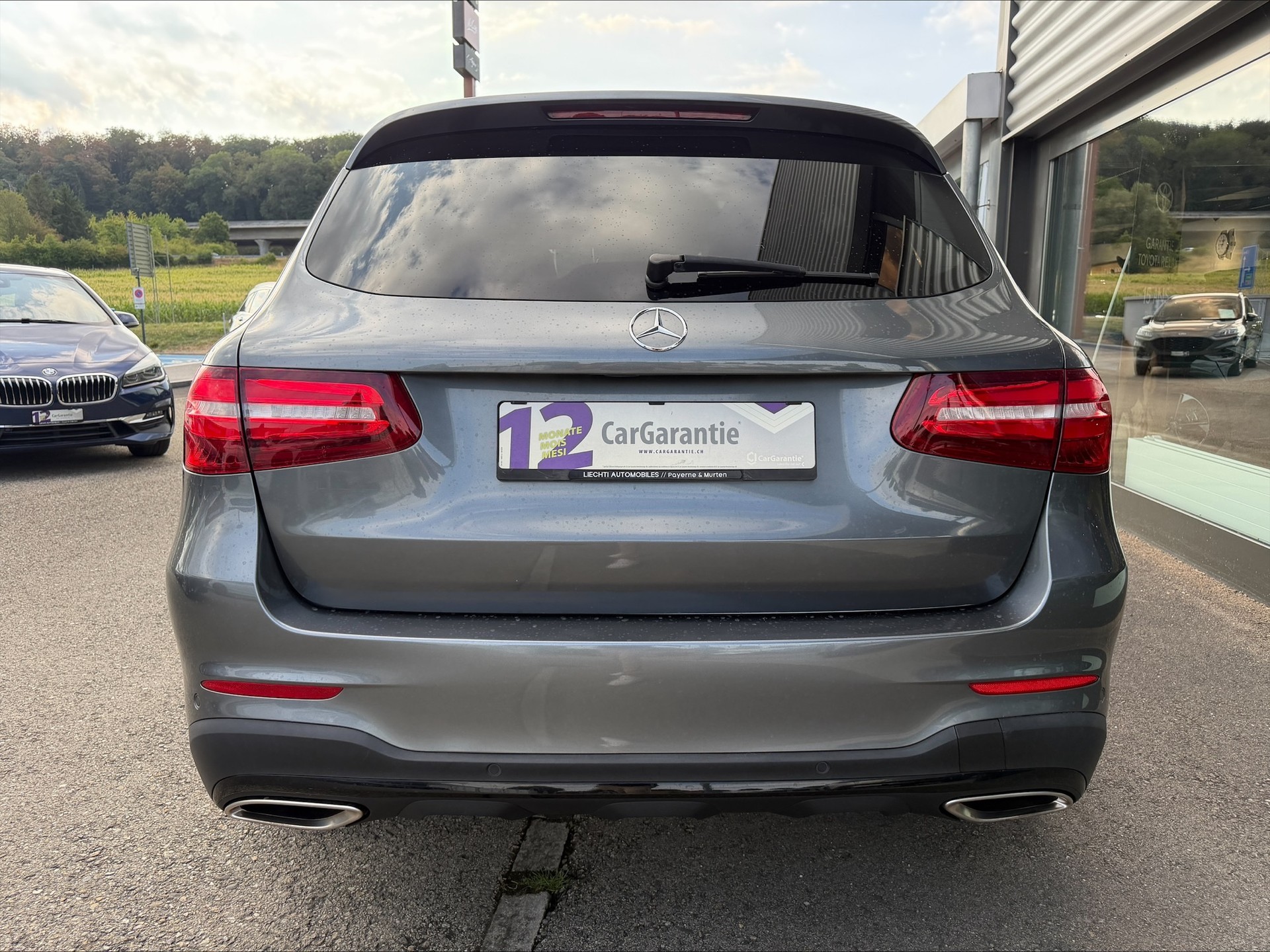 MERCEDES-BENZ GLC 250 AMG Line 4Matic 9G-Tronic-image-13