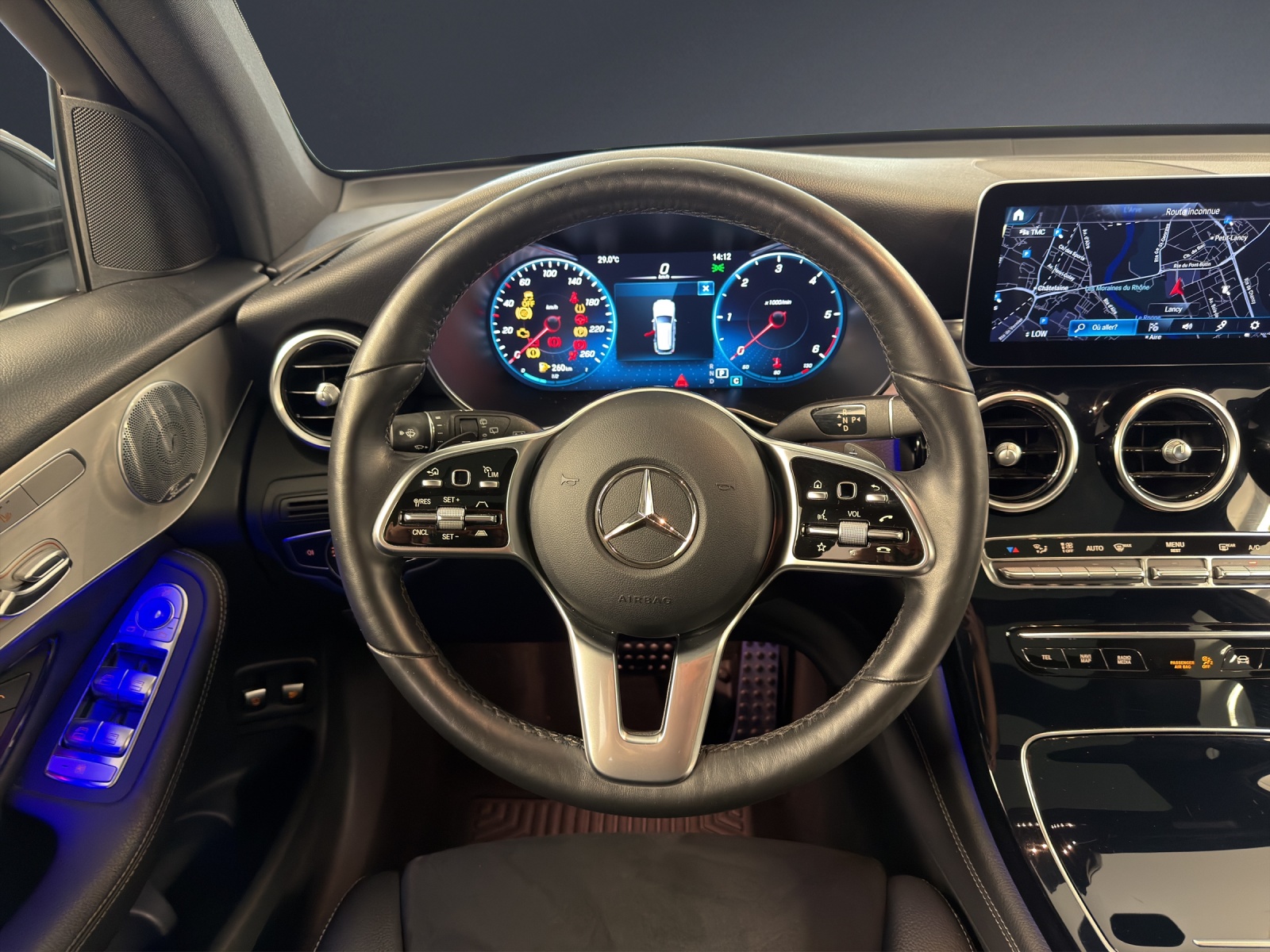 MERCEDES-BENZ GLC 220 d AMG Line 4Matic-image-12