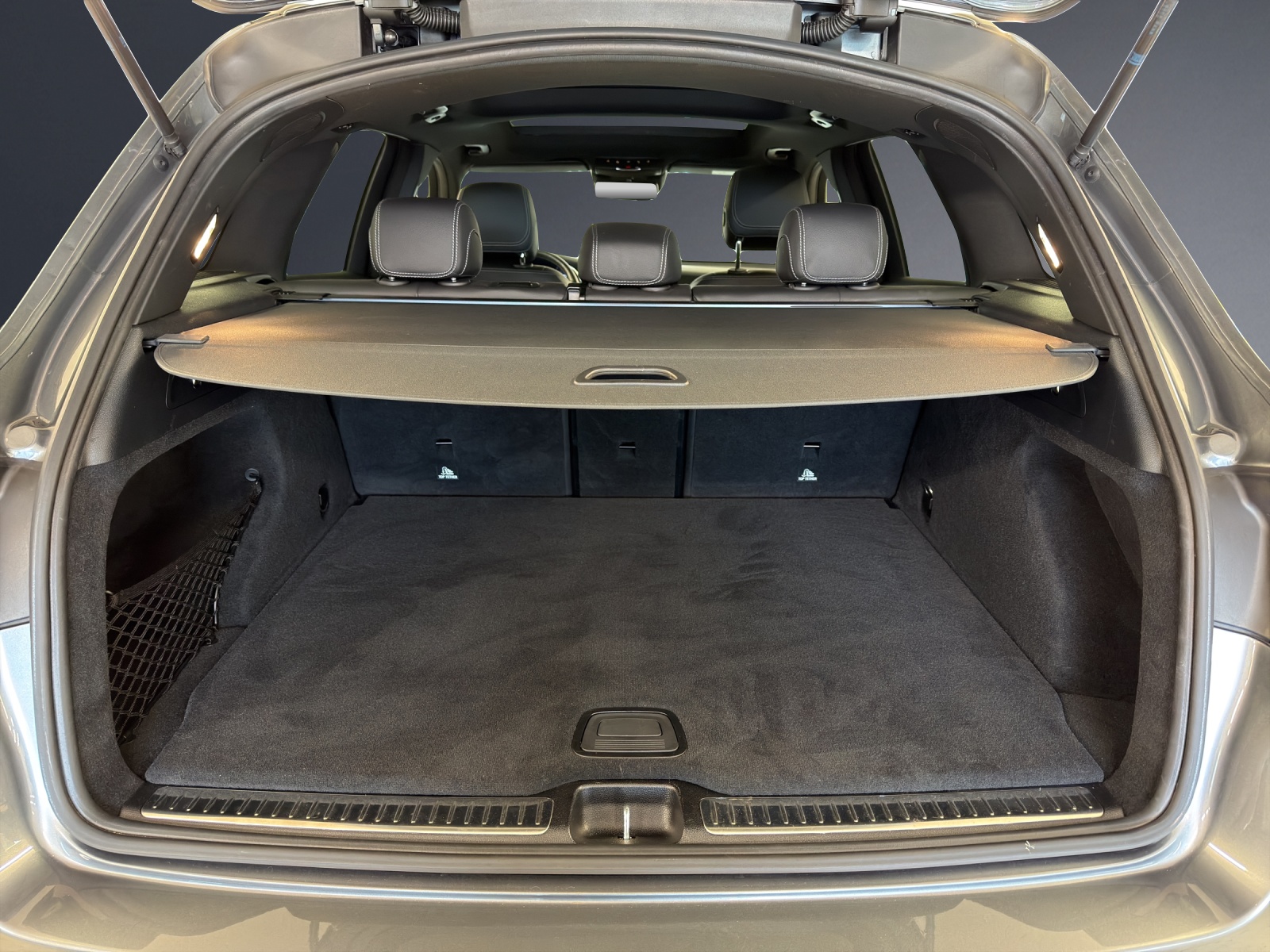 MERCEDES-BENZ GLC 220 d AMG Line 4Matic-image-17