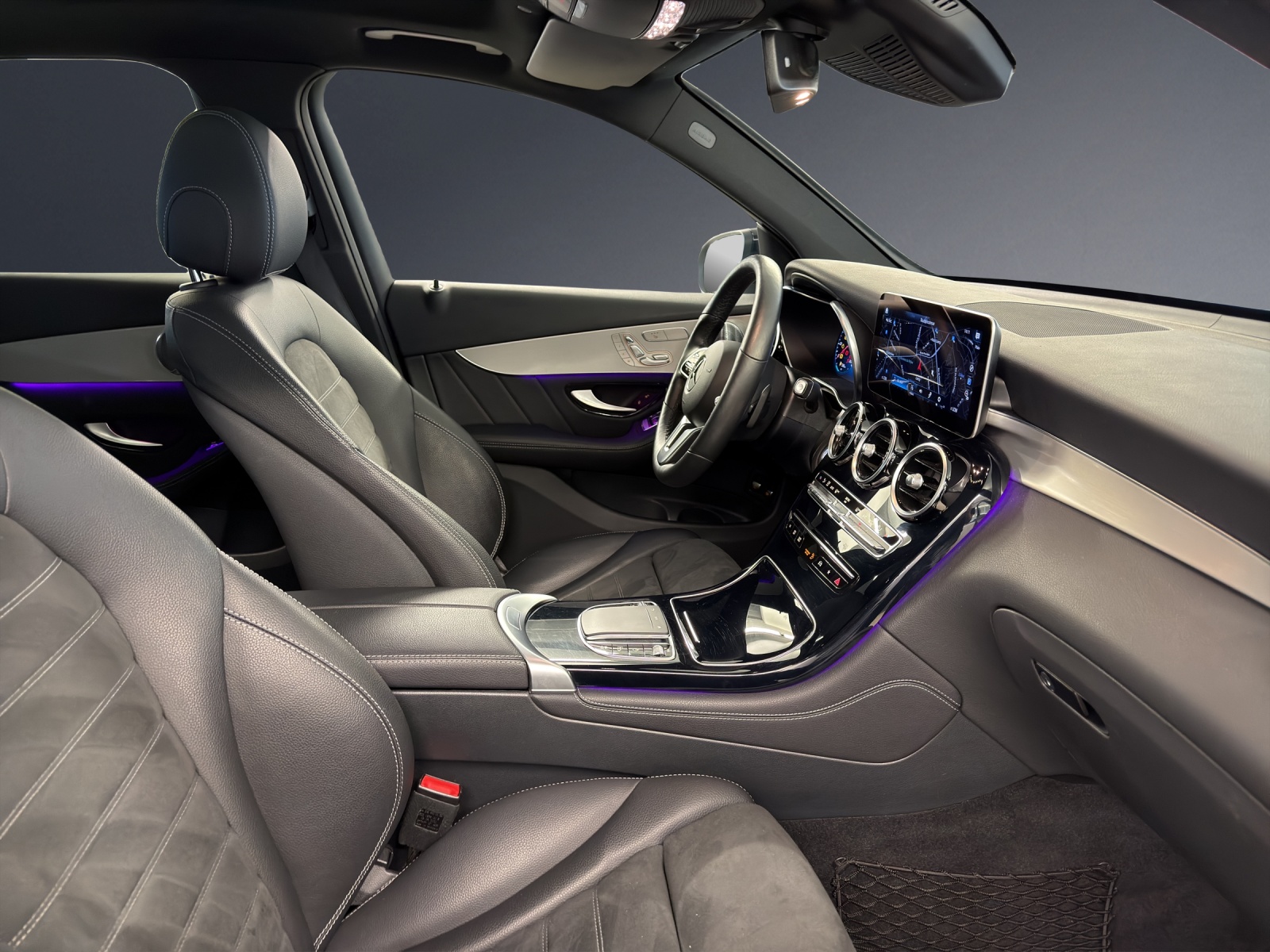 MERCEDES-BENZ GLC 220 d AMG Line 4Matic-image-9