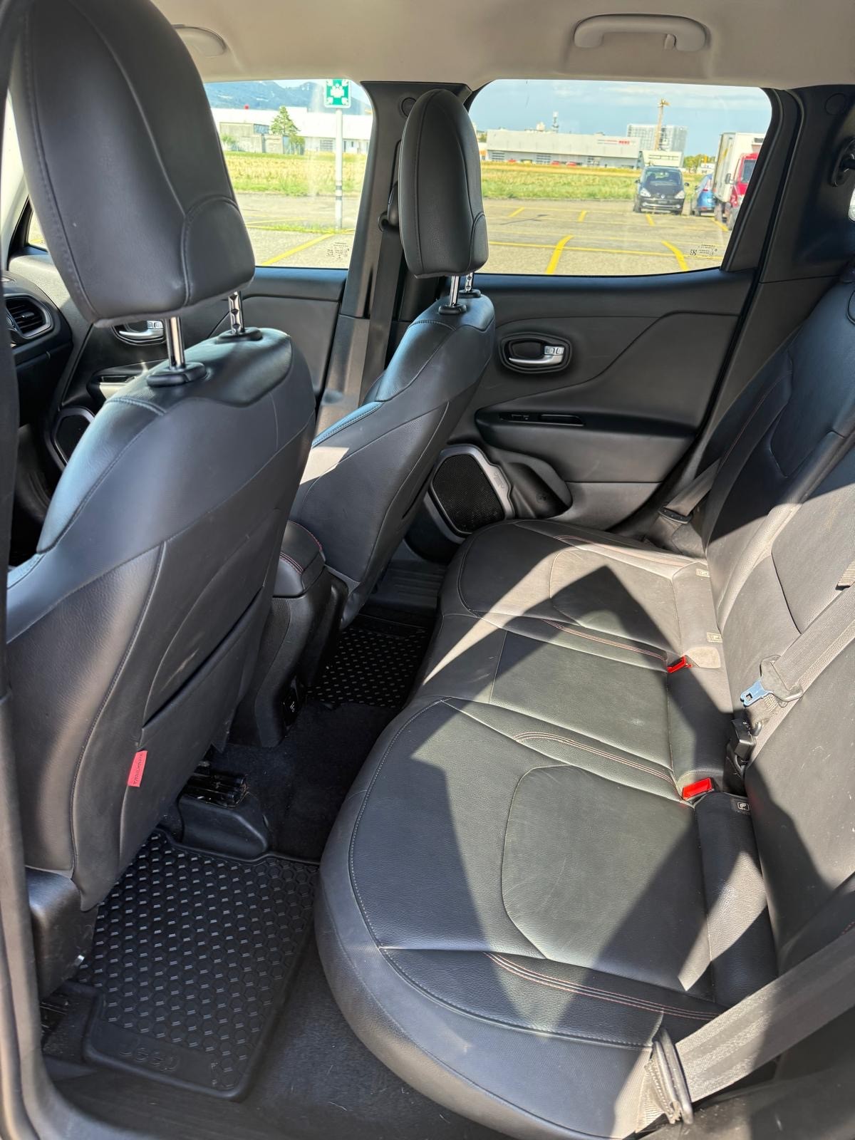 JEEP Renegade 2.0 CRD Trailhawk AWD + Low Range 9ATX-image-11