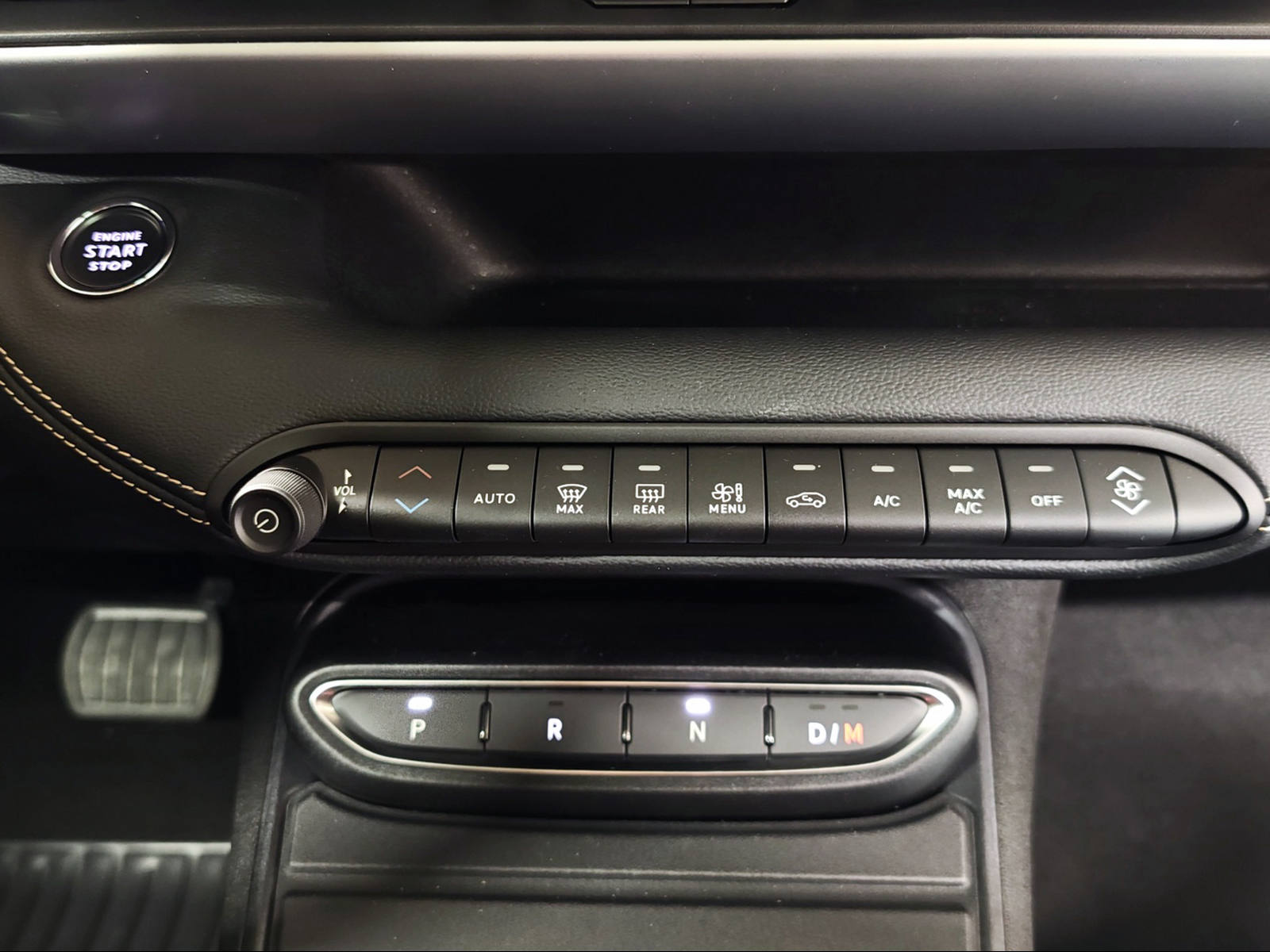 JEEP Avenger 1.2 MHEV 85th Anniversary Sky 4xe-image-9