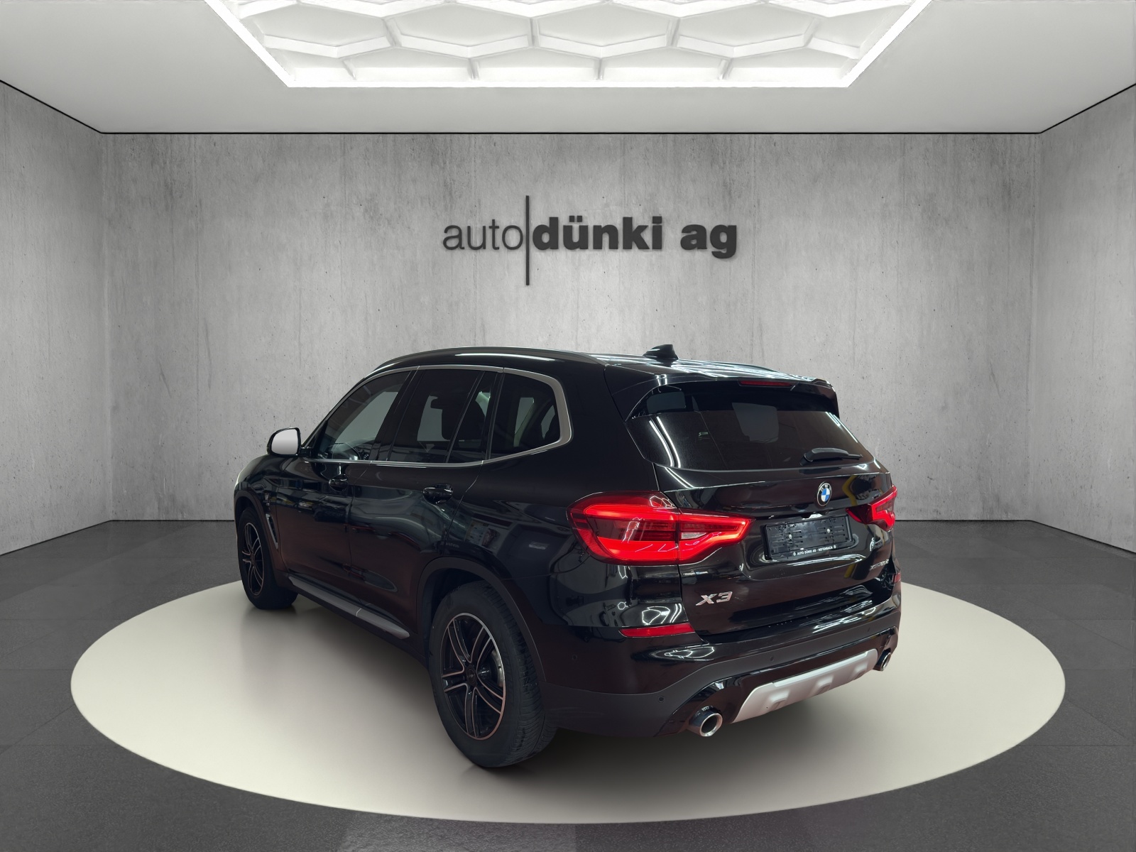 BMW X3 xDrive 48V 20d xLine Steptronic-image-2