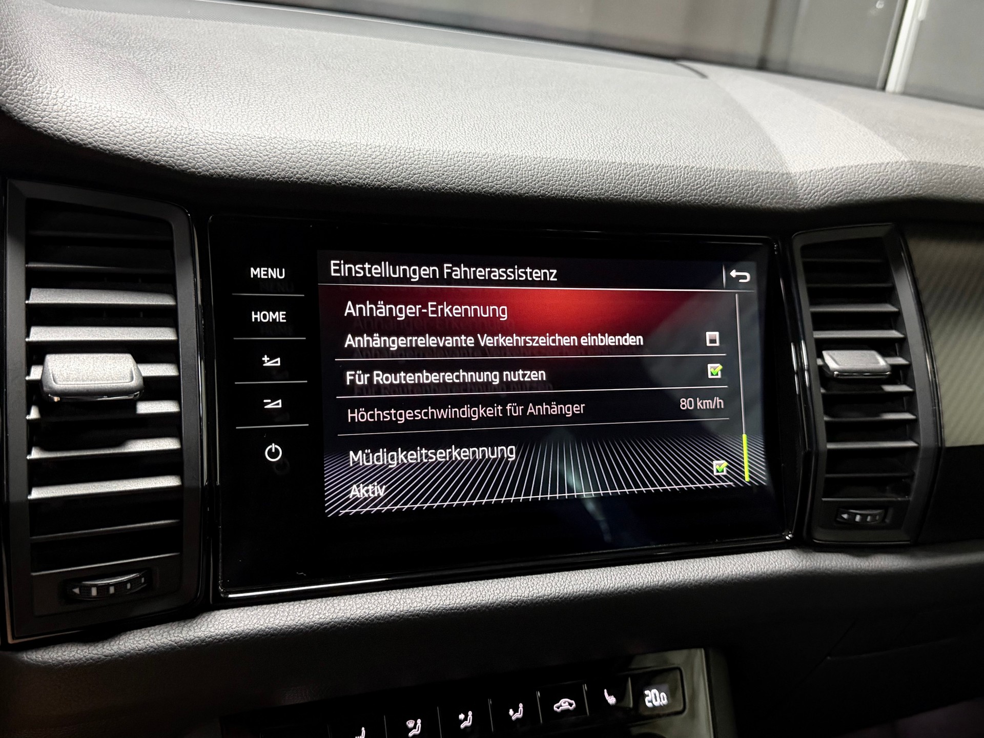 SKODA Kodiaq 2.0 TDI CR Sport Line 4x4 DSG-image-22