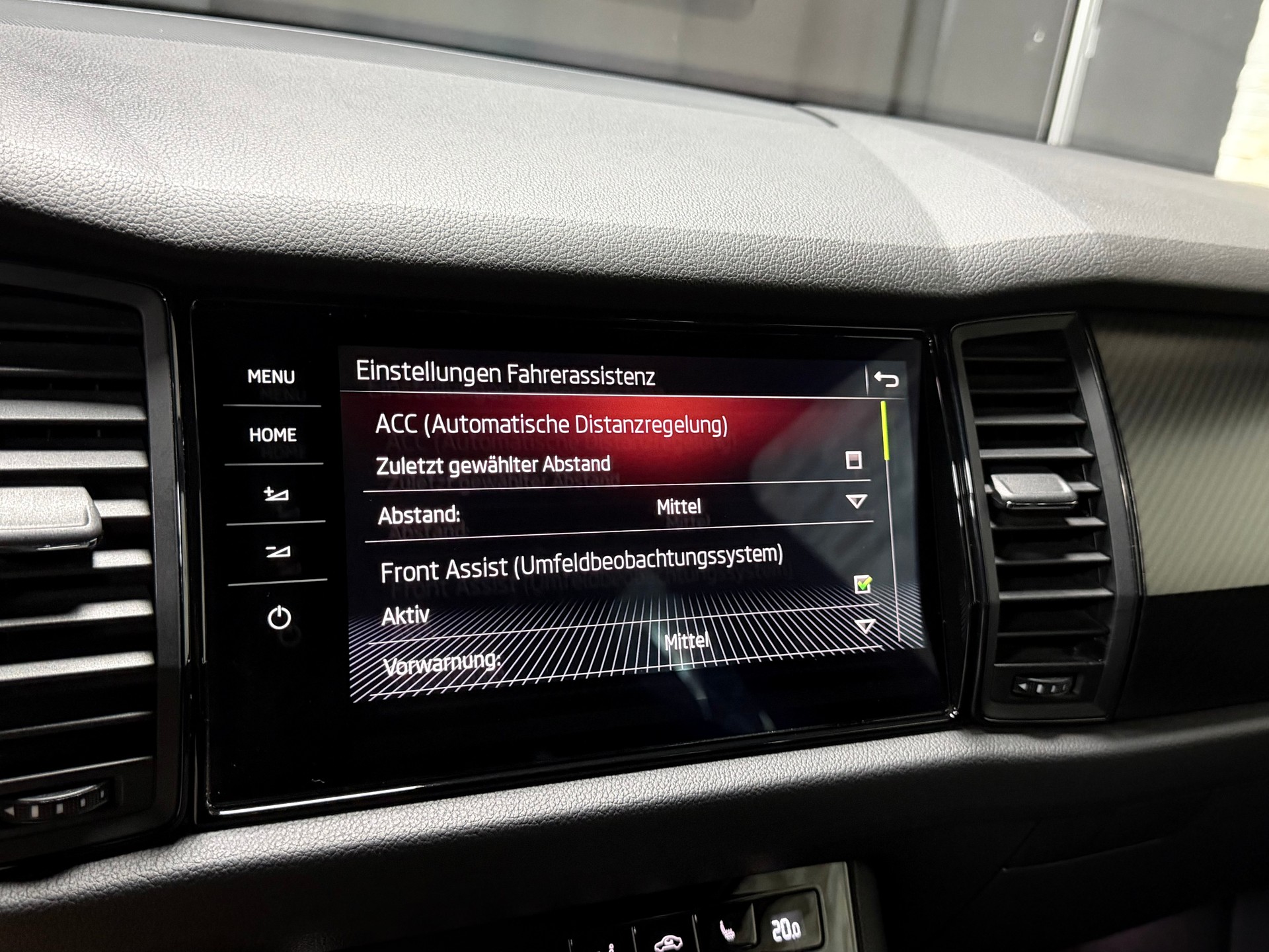 SKODA Kodiaq 2.0 TDI CR Sport Line 4x4 DSG-image-19