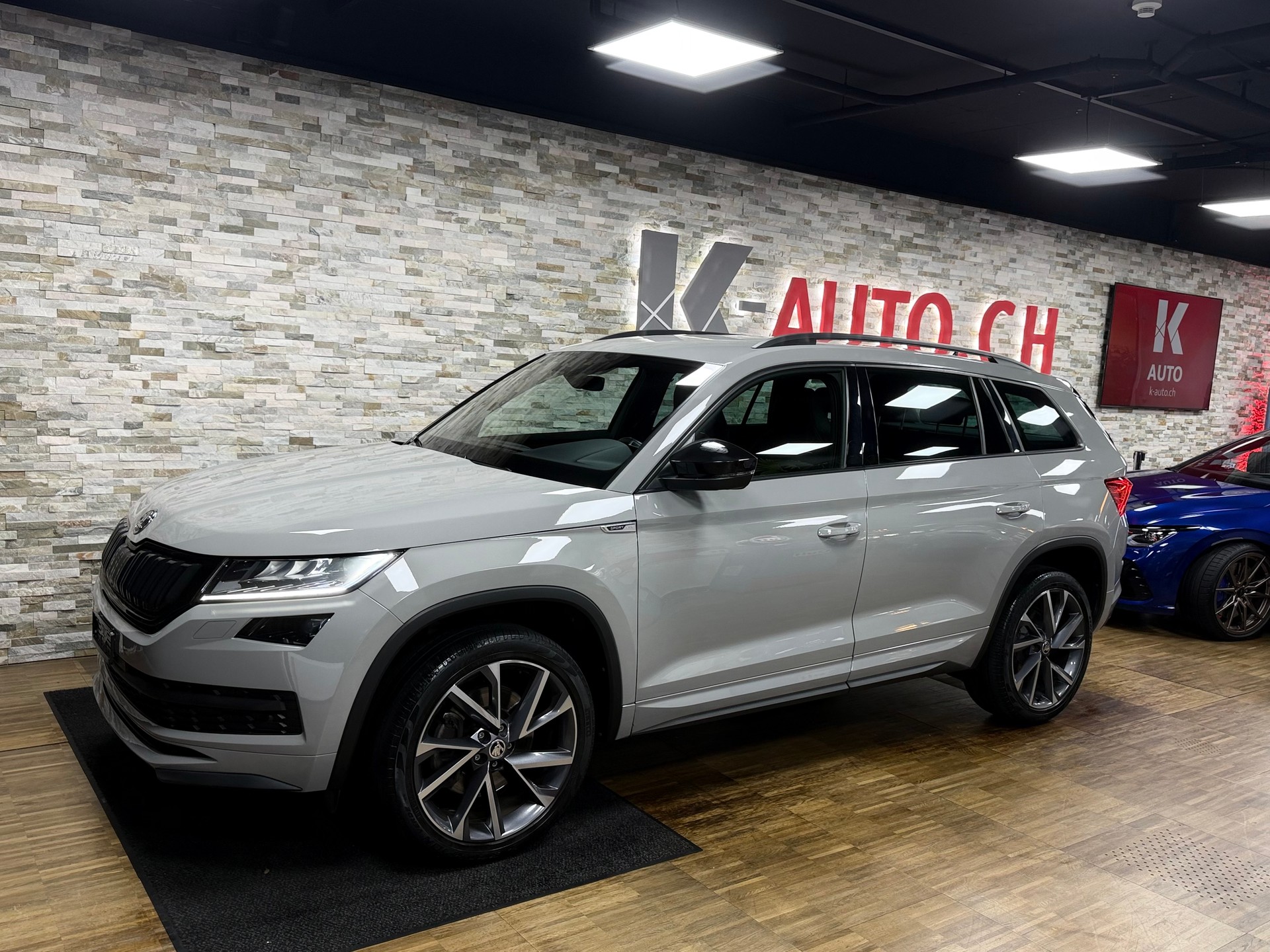 SKODA Kodiaq 2.0 TDI CR Sport Line 4x4 DSG-image-1