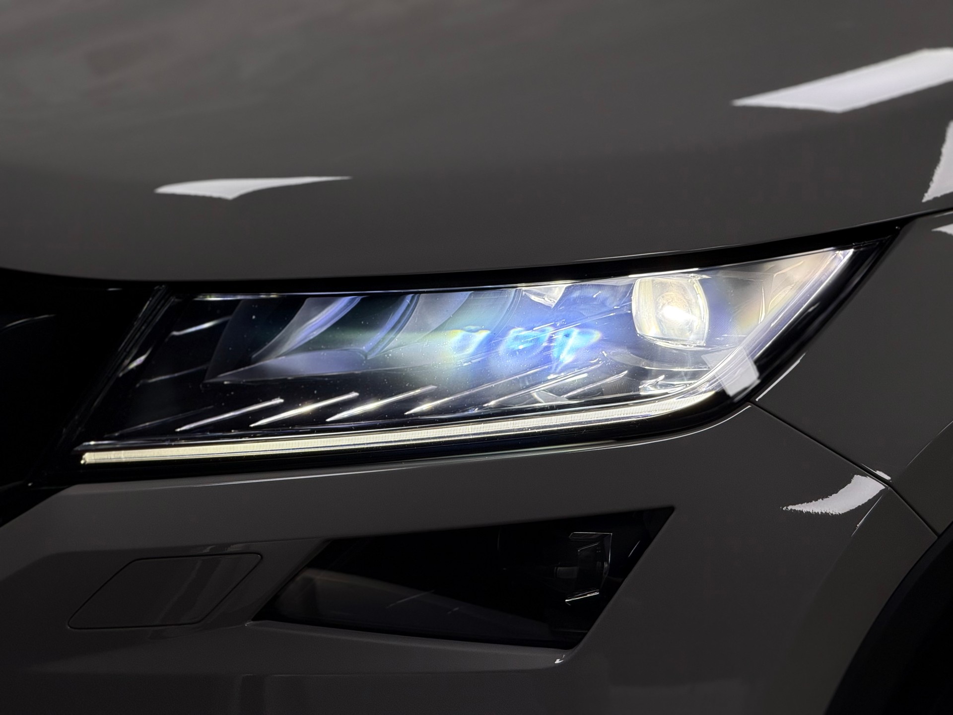 SKODA Kodiaq 2.0 TDI CR Sport Line 4x4 DSG-image-7