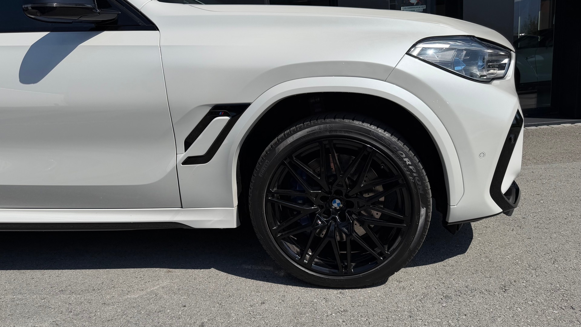 BMW X6M Steptronic M Competition♦️CH Fahrzeug*Vollausstattung*NP 211`643.-♦️-image-11