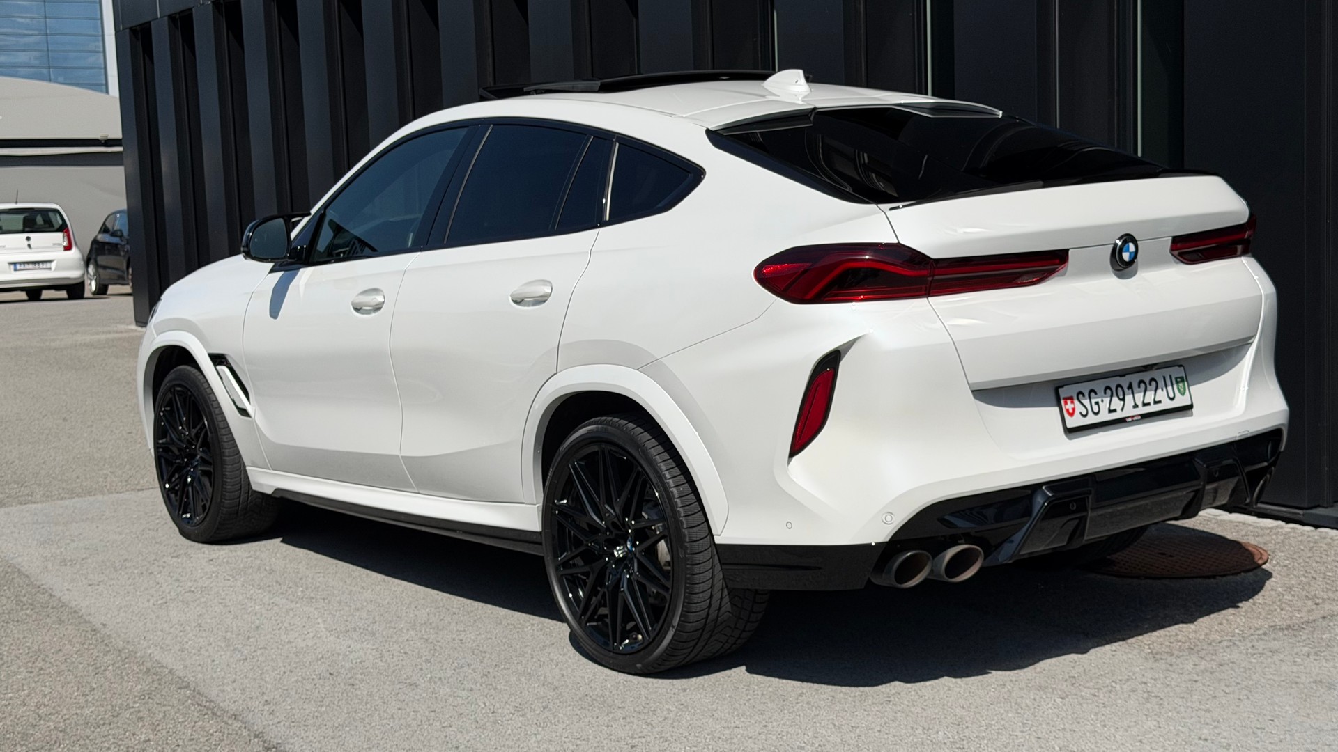 BMW X6M Steptronic M Competition♦️CH Fahrzeug*Vollausstattung*NP 211`643.-♦️-image-13