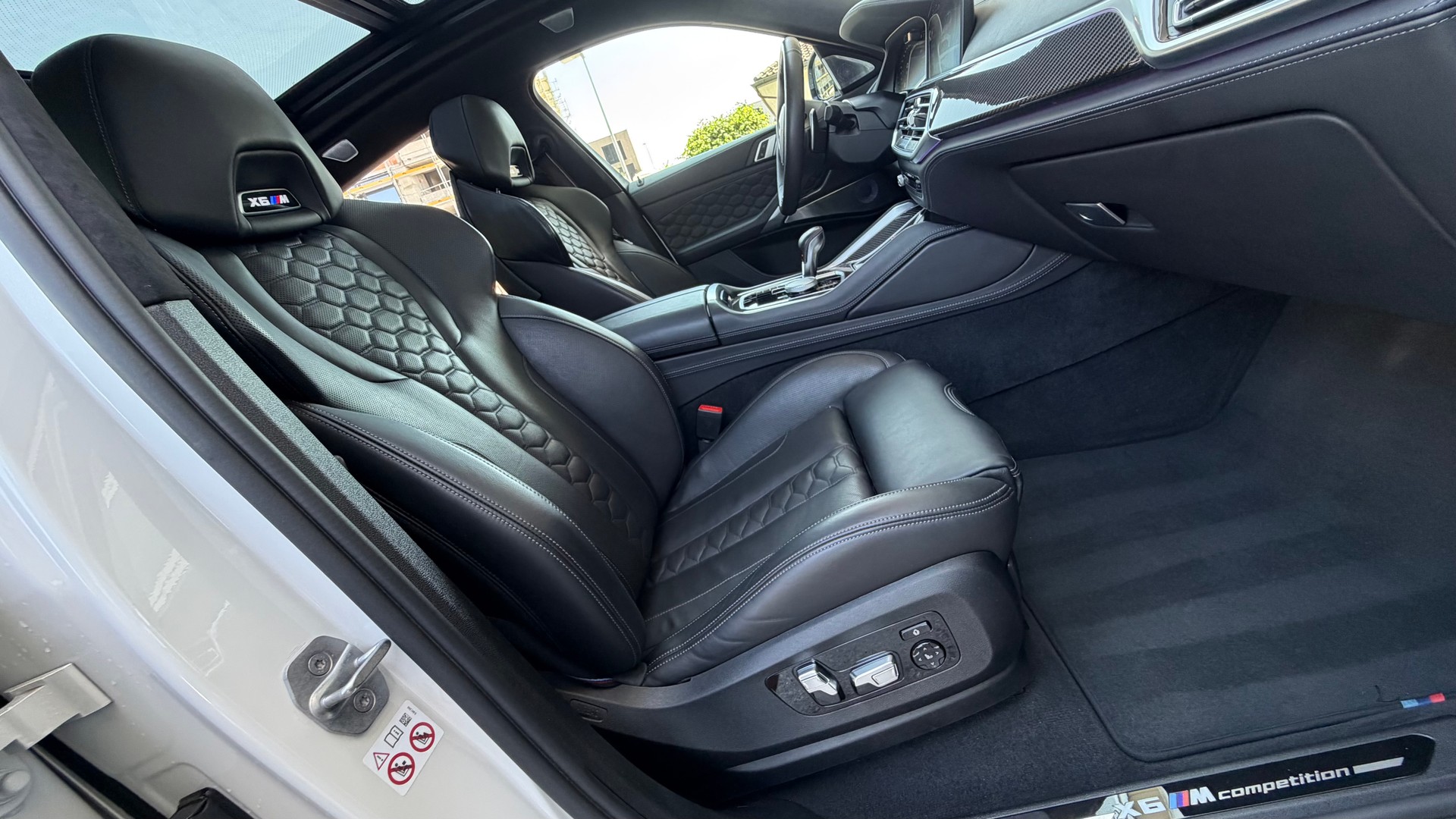 BMW X6M Steptronic M Competition♦️CH Fahrzeug*Vollausstattung*NP 211`643.-♦️-image-25