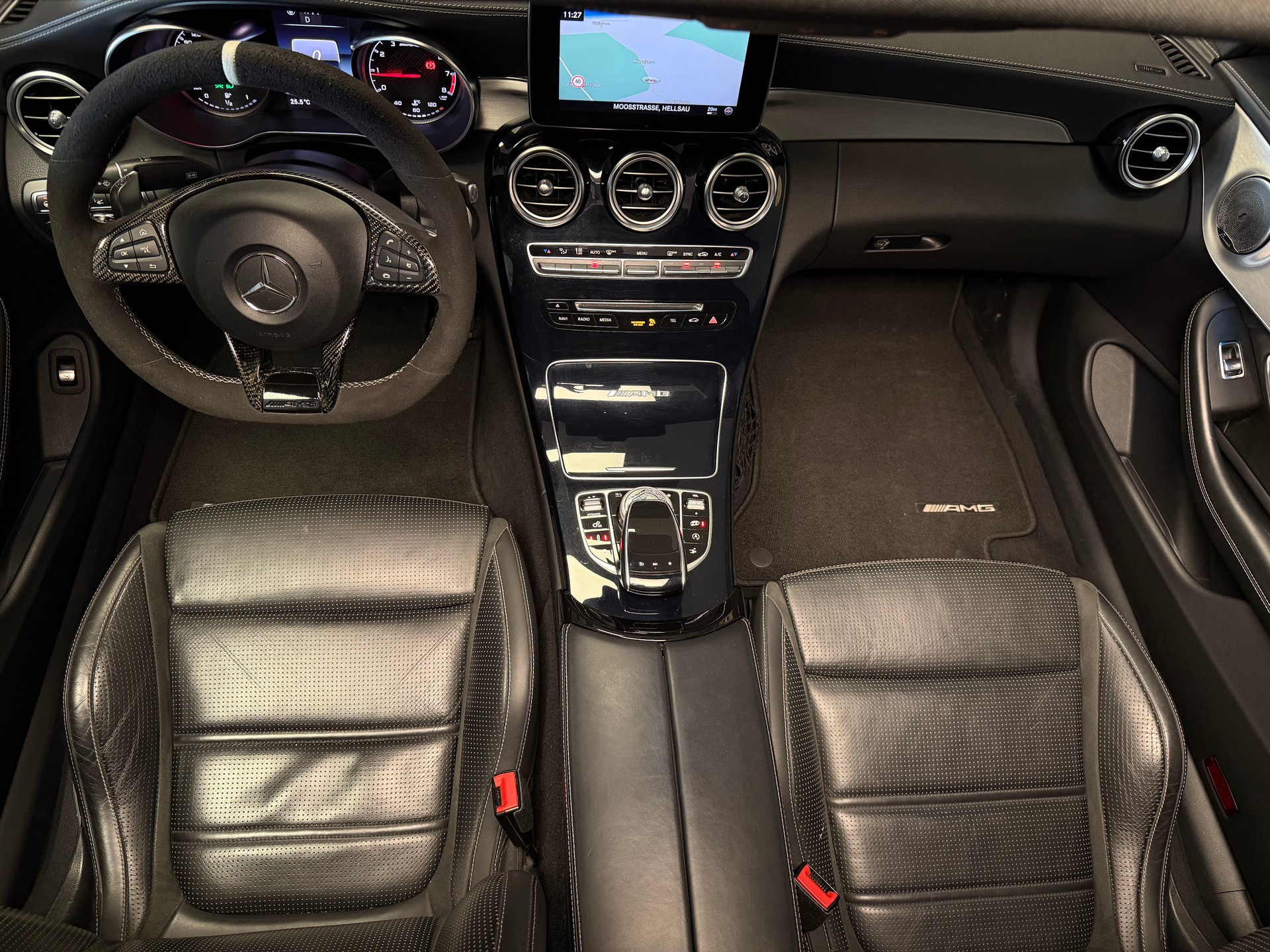 MERCEDES-BENZ C 63 AMG Speedshift-image-13