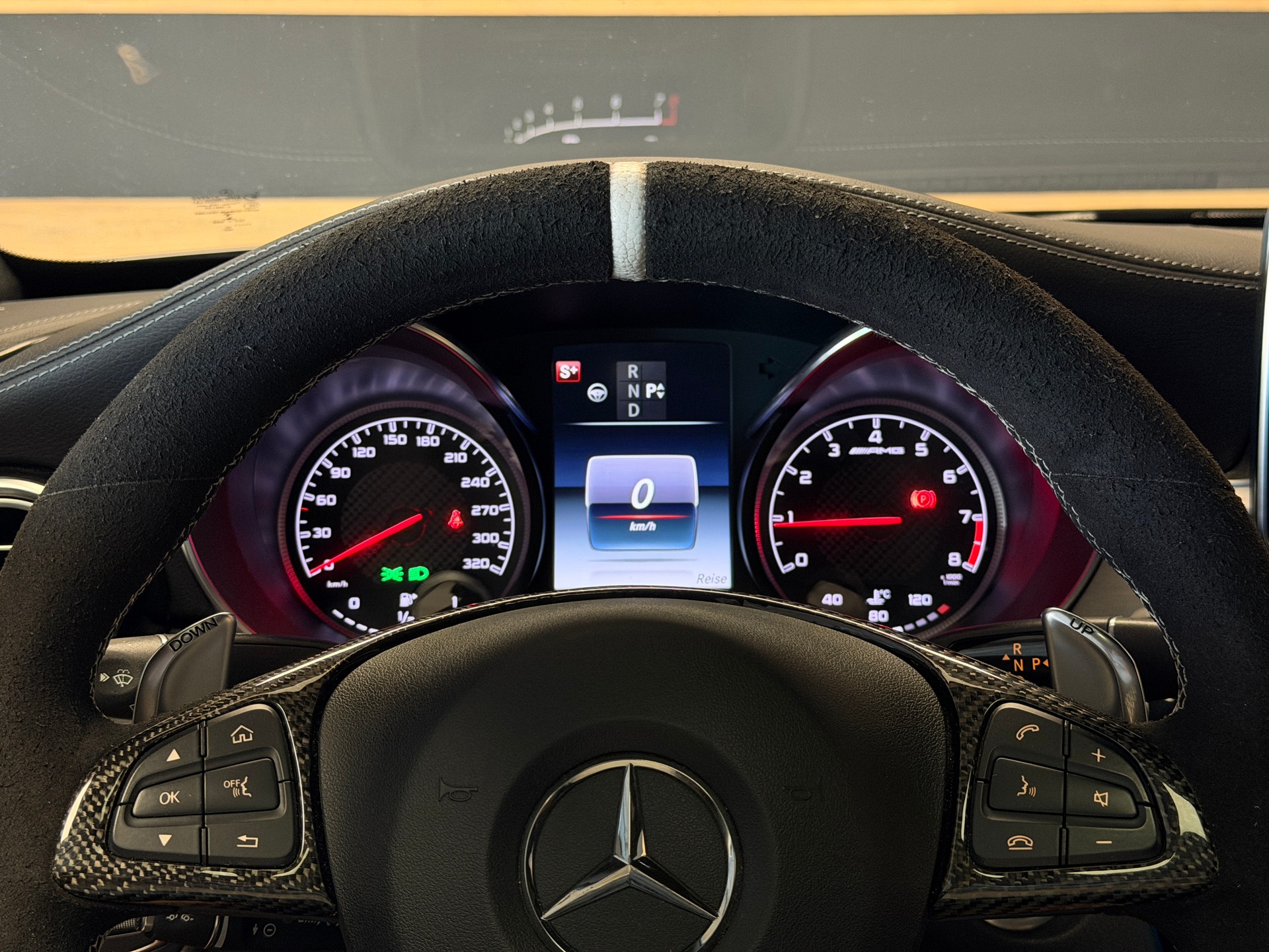 MERCEDES-BENZ C 63 AMG Speedshift-image-15