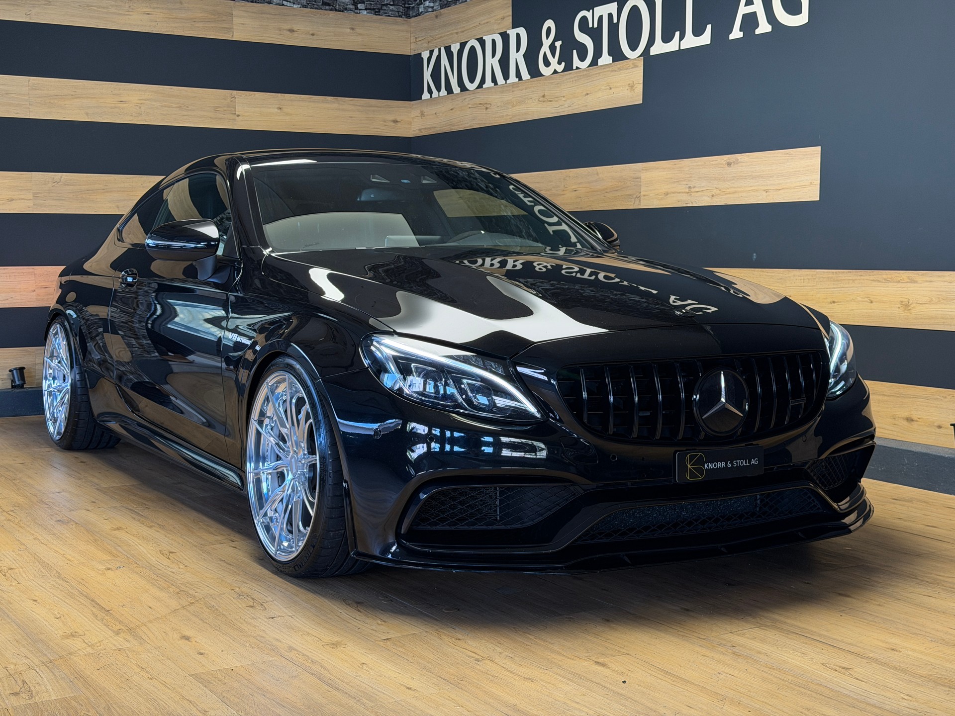 MERCEDES-BENZ C 63 AMG Speedshift-image-1
