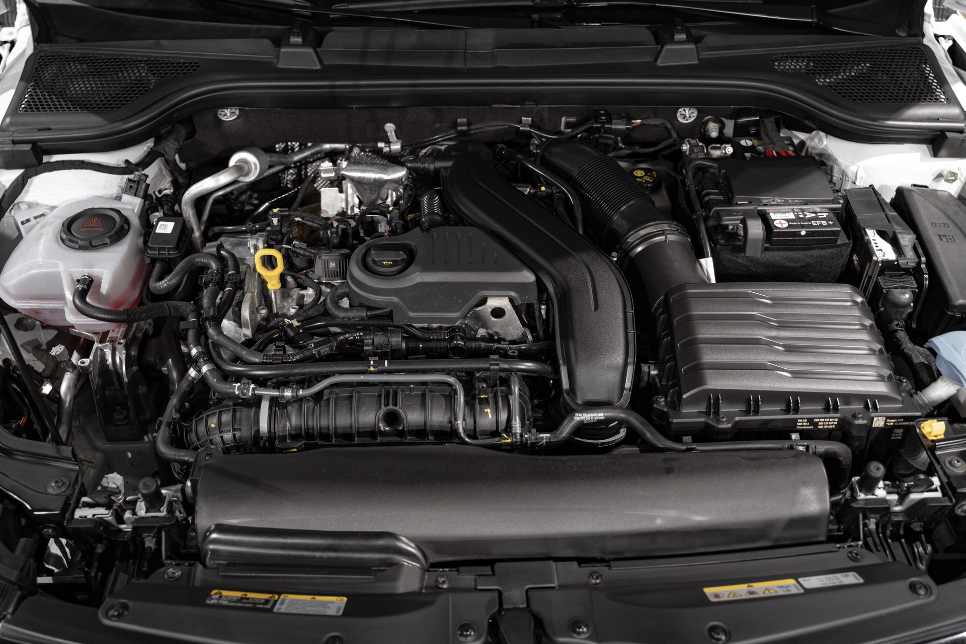 SKODA Kamiq 1.5 TSI Monte Carlo DSG-image-24