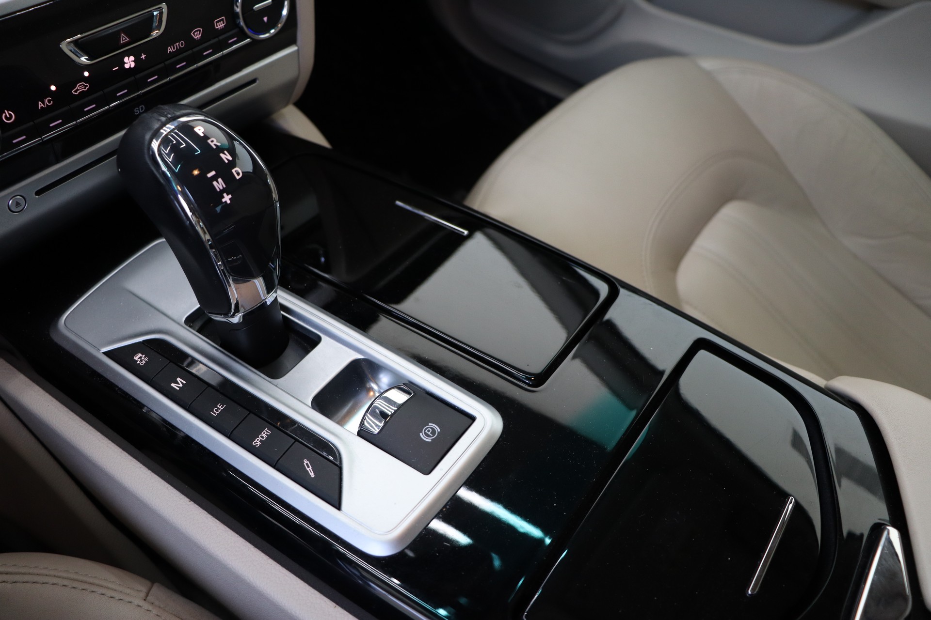MASERATI Quattroporte 3.0 Turbo D V6 Automatica-image-21