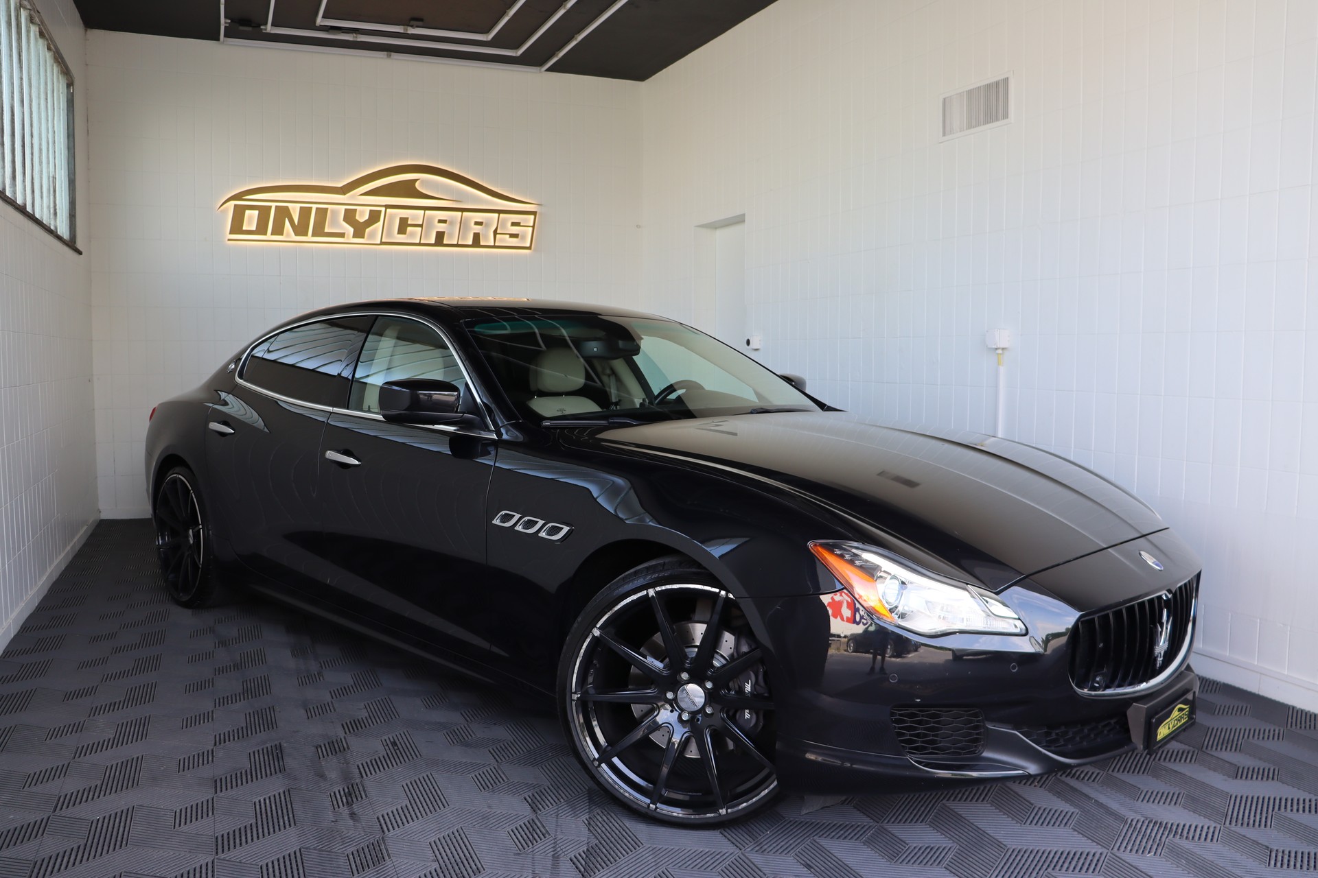 MASERATI Quattroporte 3.0 Turbo D V6 Automatica-showroom-element-3