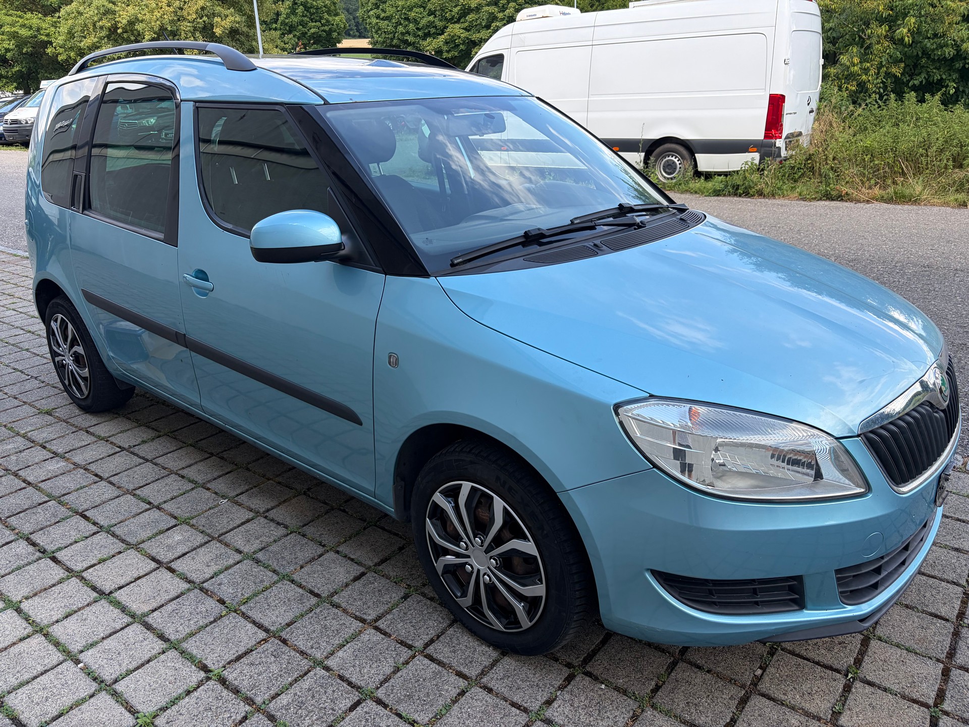 SKODA Roomster 1.2 TSI Ambition DSG-image-2