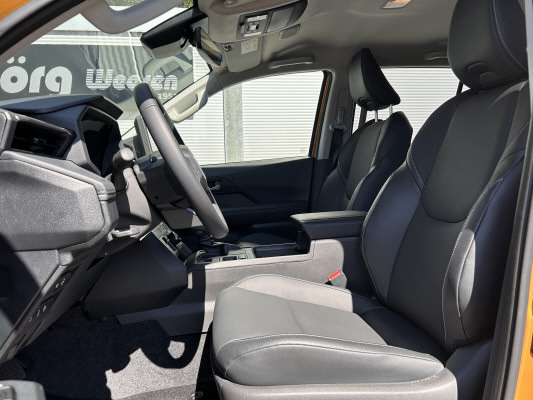 TOYOTA Hilux 2.8d MHEV Inv DC4x4-image-6
