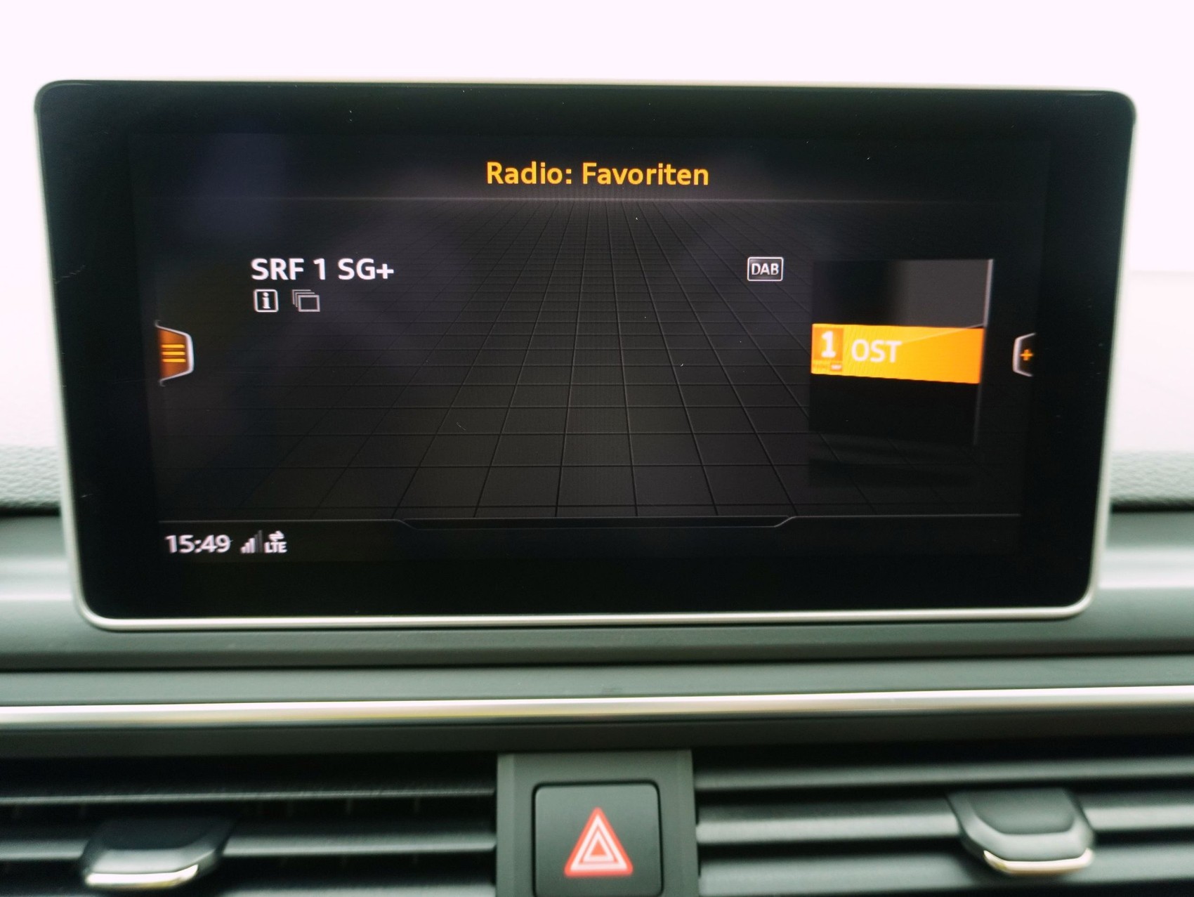 AUDI A4 Allroad 45 TFSI quattro S-Tronic-image-18
