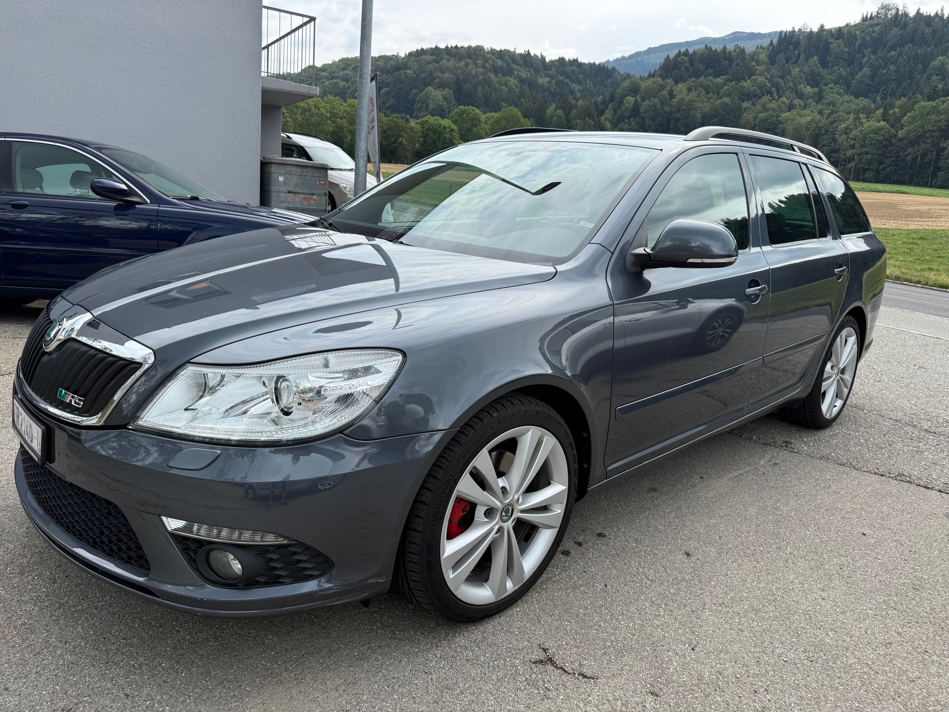 SKODA Octavia Combi 2.0 TSI RS-image-0