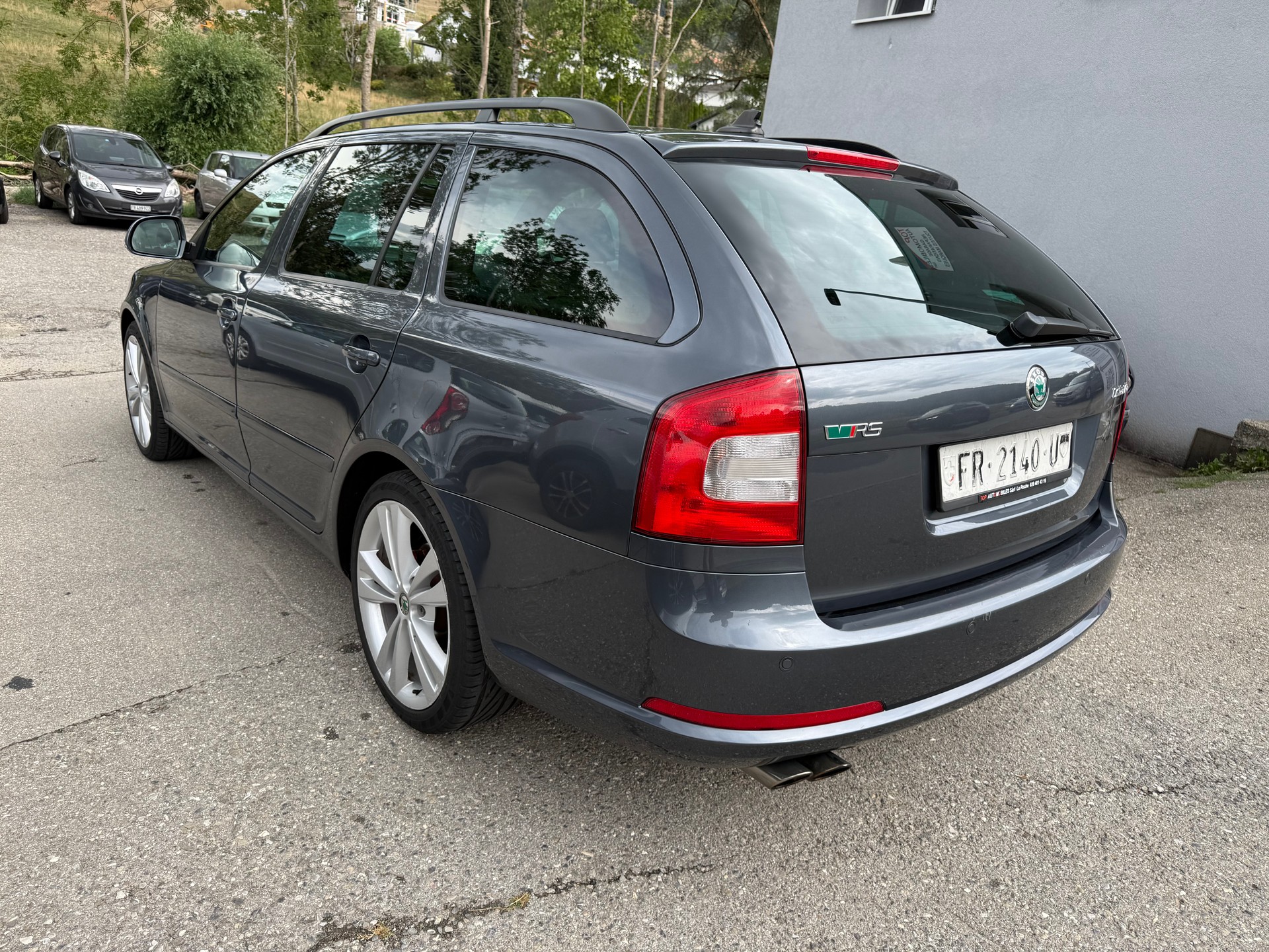 SKODA Octavia Combi 2.0 TSI RS-image-5