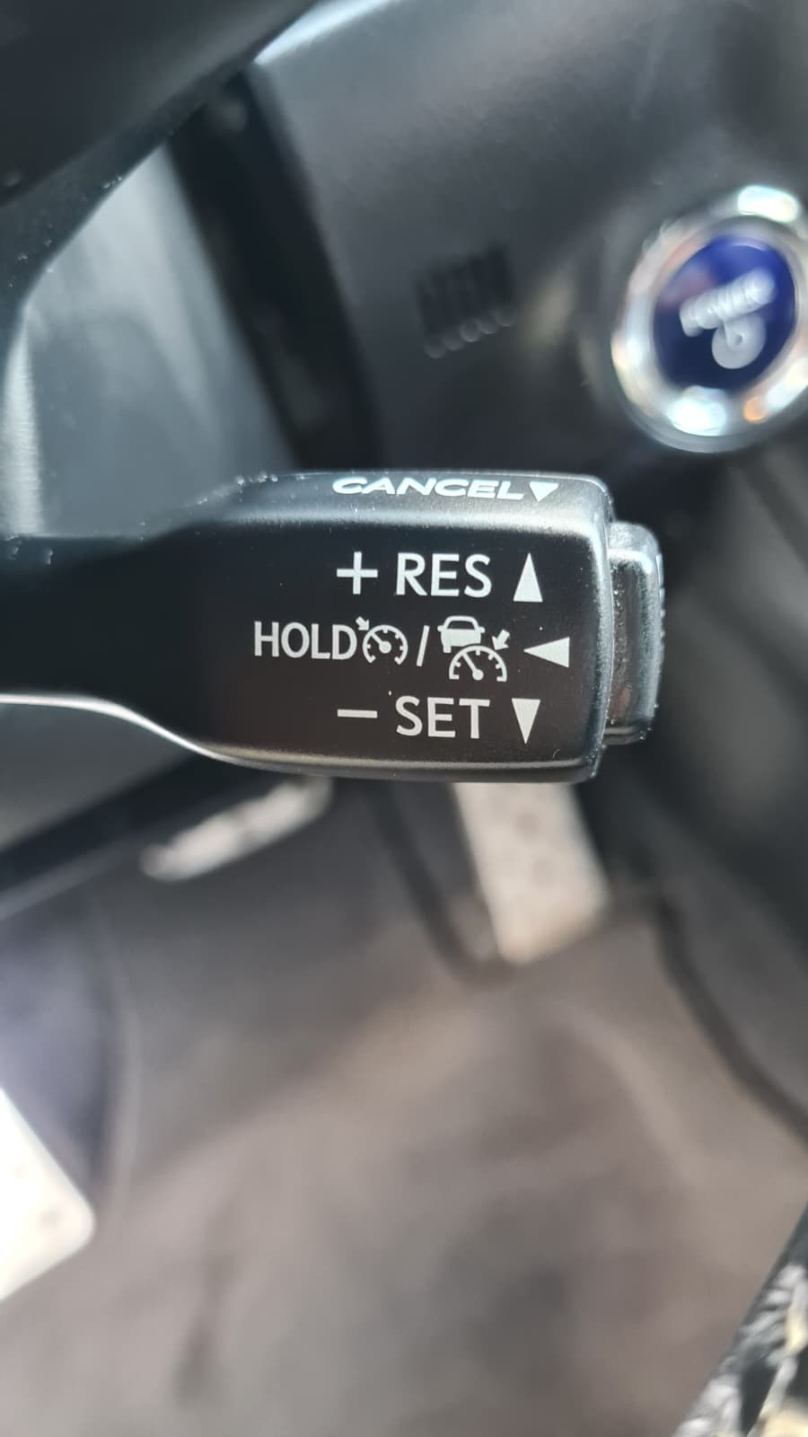 LEXUS RX 450h diamond F-Sport AWD CVT ** Voll-Leder ** Gr-Navi ** RF-Kamera ** Panorama-Glasdach ** H-UP-Disp ** Totwinkel-Assistent-image-10