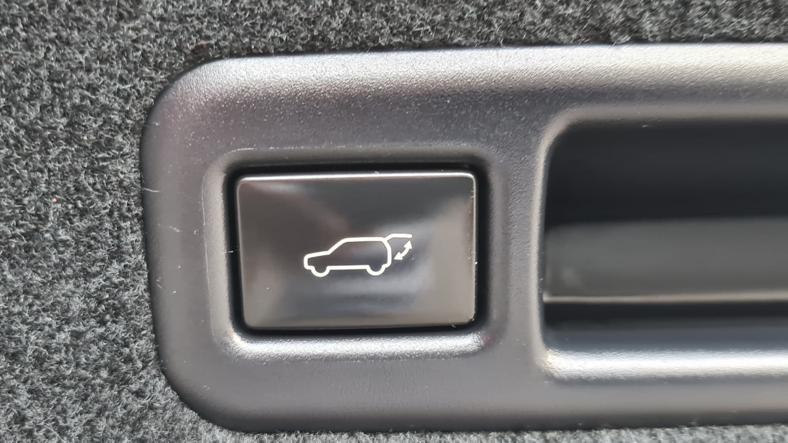 LEXUS RX 450h diamond F-Sport AWD CVT ** Voll-Leder ** Gr-Navi ** RF-Kamera ** Panorama-Glasdach ** H-UP-Disp ** Totwinkel-Assistent-image-9