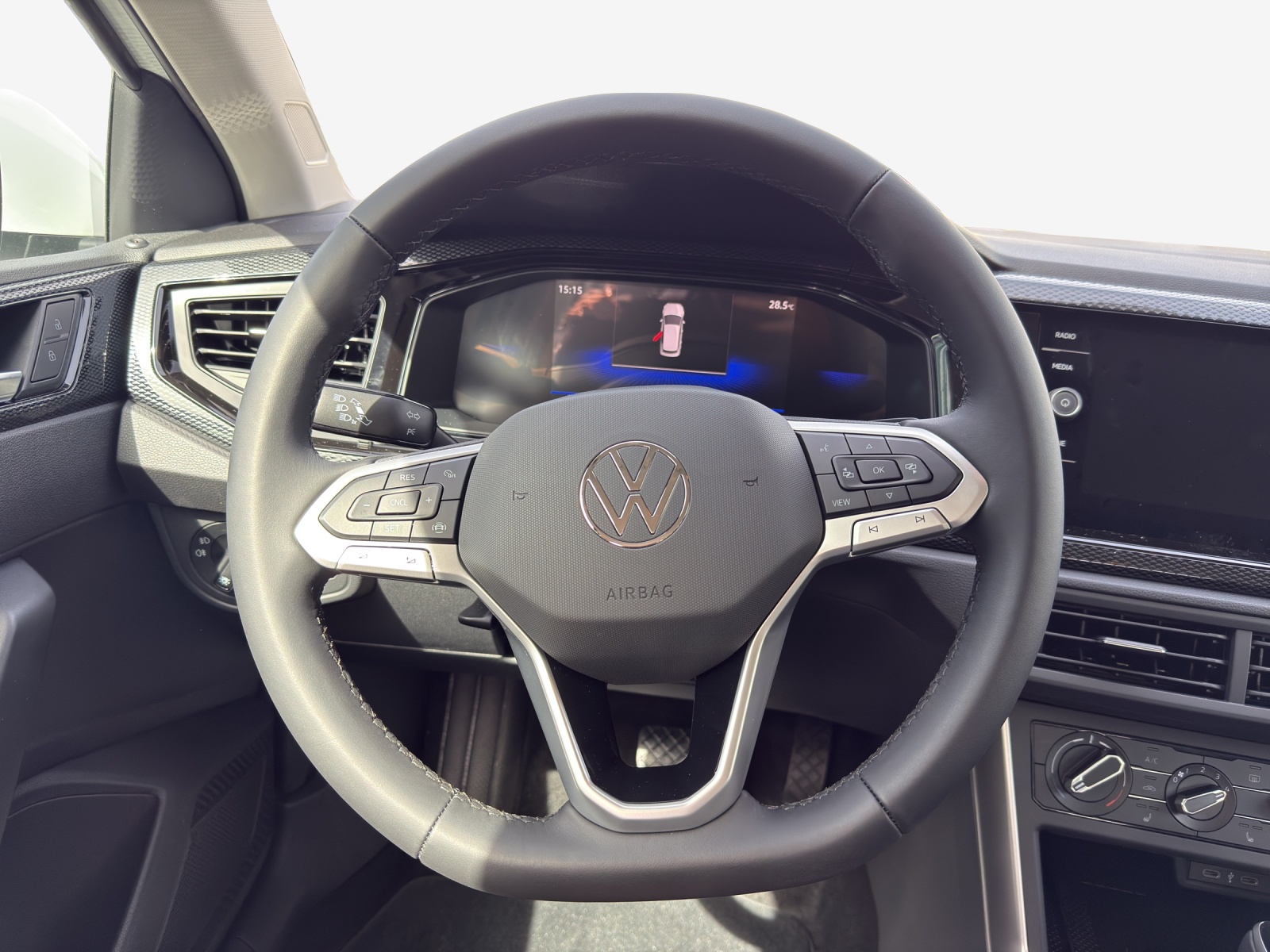 VW Polo 1.0 TSI Life DSG-image-9