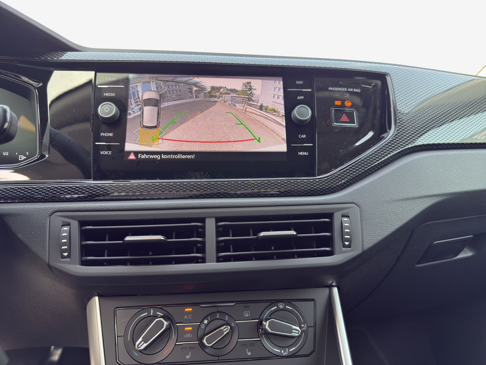 VW Polo 1.0 TSI Life DSG-image-10