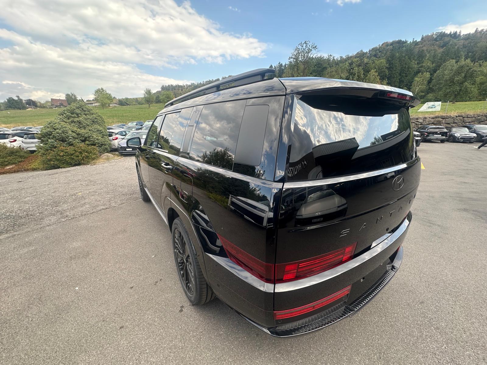 HYUNDAI Santa Fe 1.6 T-GDi HEV Calligraphy Swiss Ed. 4WD Automatic-image-4