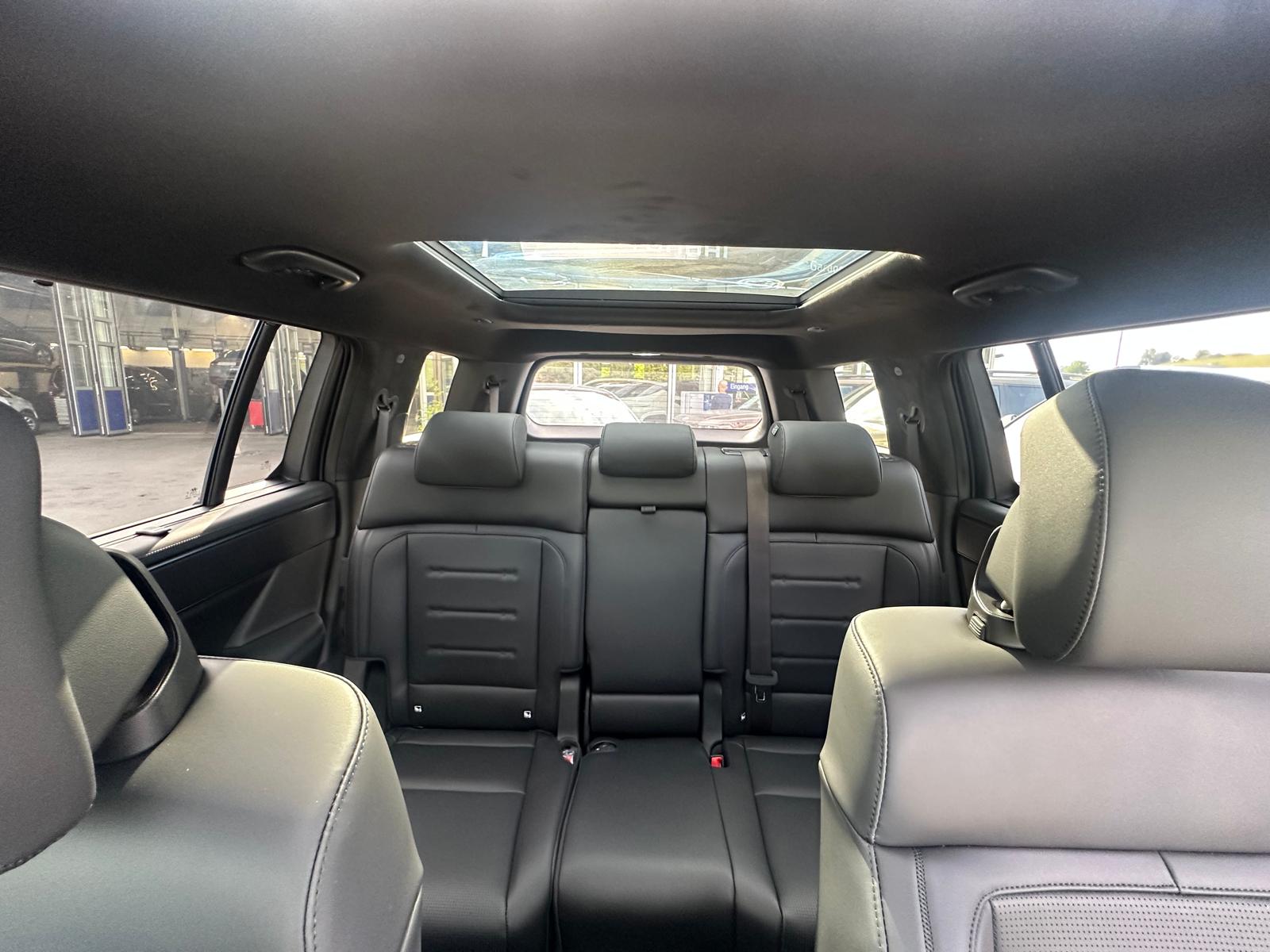 HYUNDAI Santa Fe 1.6 T-GDi HEV Calligraphy Swiss Ed. 4WD Automatic-image-15