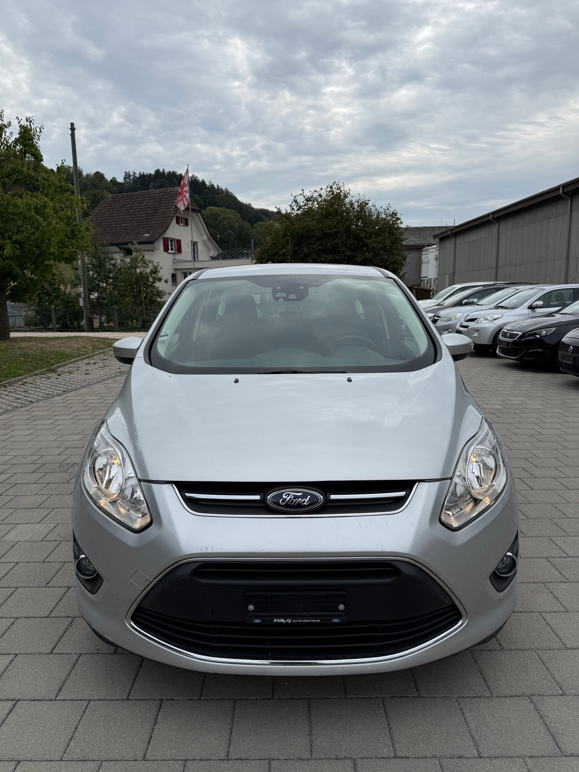 FORD C-Max 1.0 SCTi Titanium-image-1