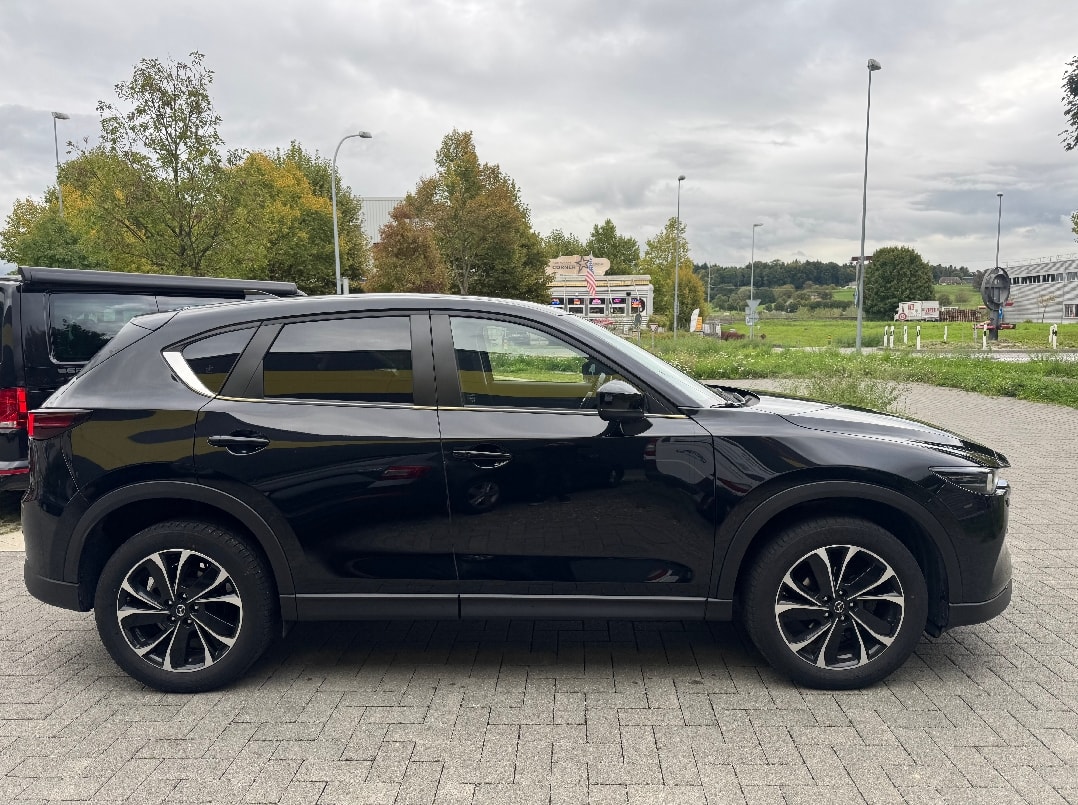 MAZDA 2.0 Center-Line-image-1
