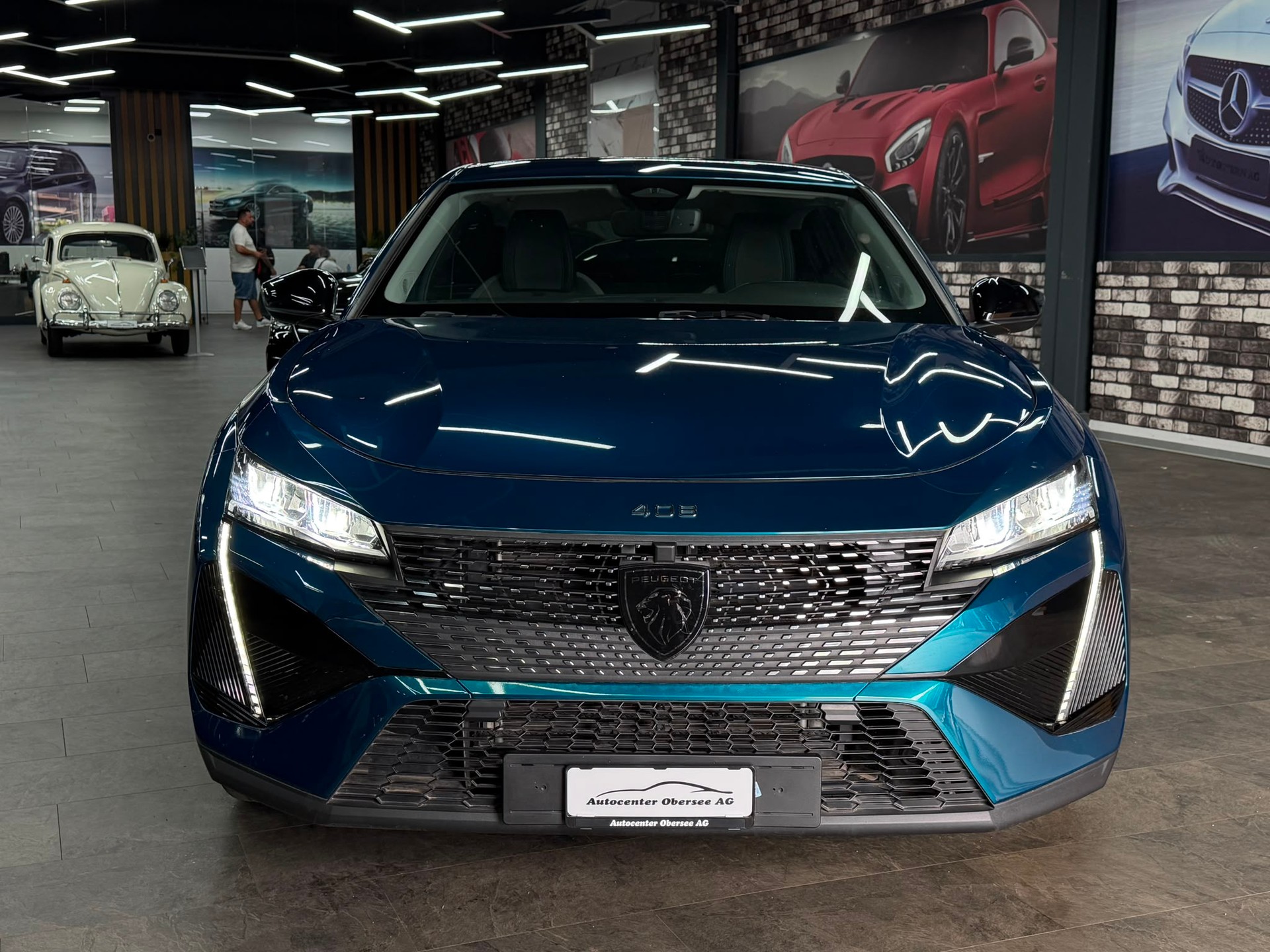 PEUGEOT 408 1.2 HEV 145 Allure-image-1